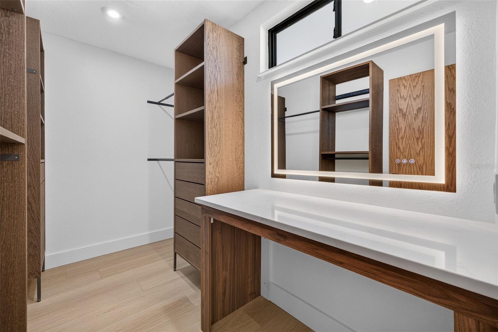 2015 DOLPHIN BLVD S — photo 35