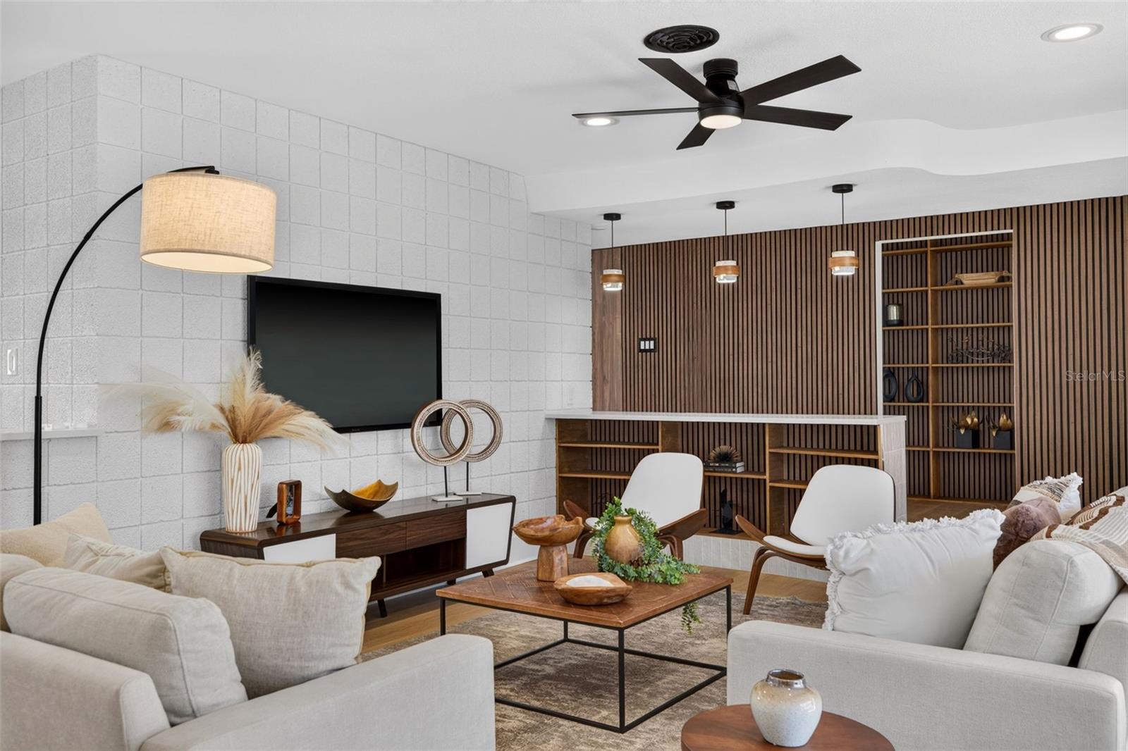 2015 DOLPHIN BLVD S — photo 11
