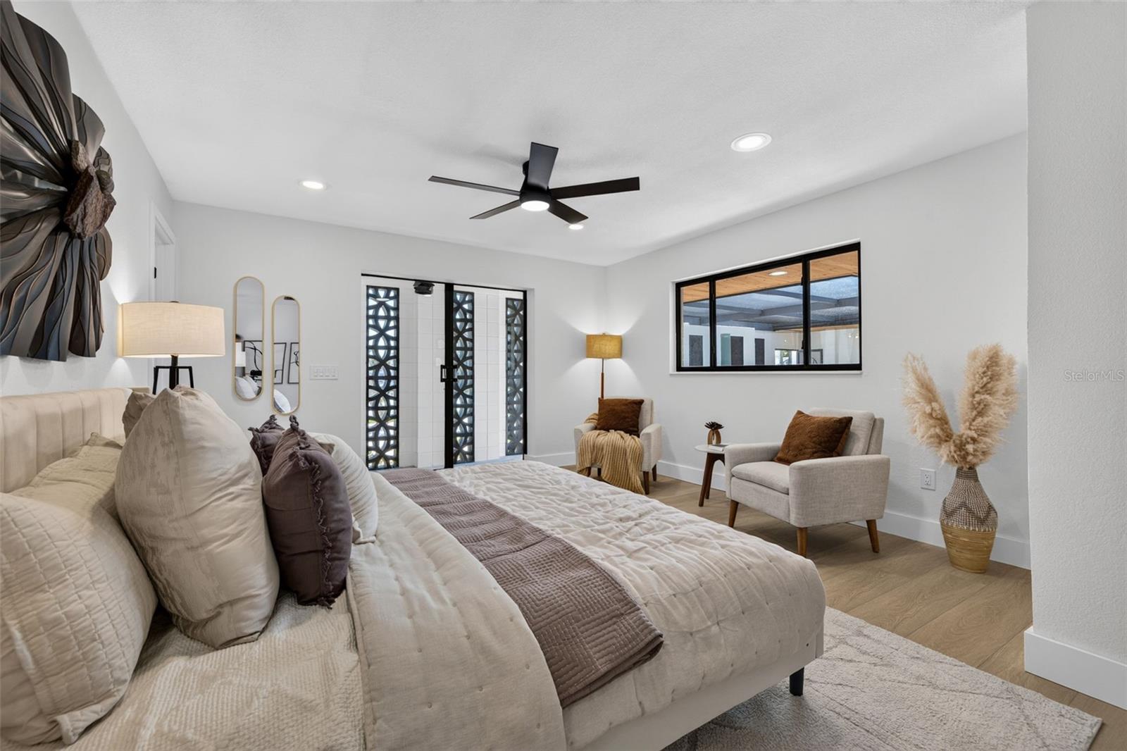 2015 DOLPHIN BLVD S — photo 27