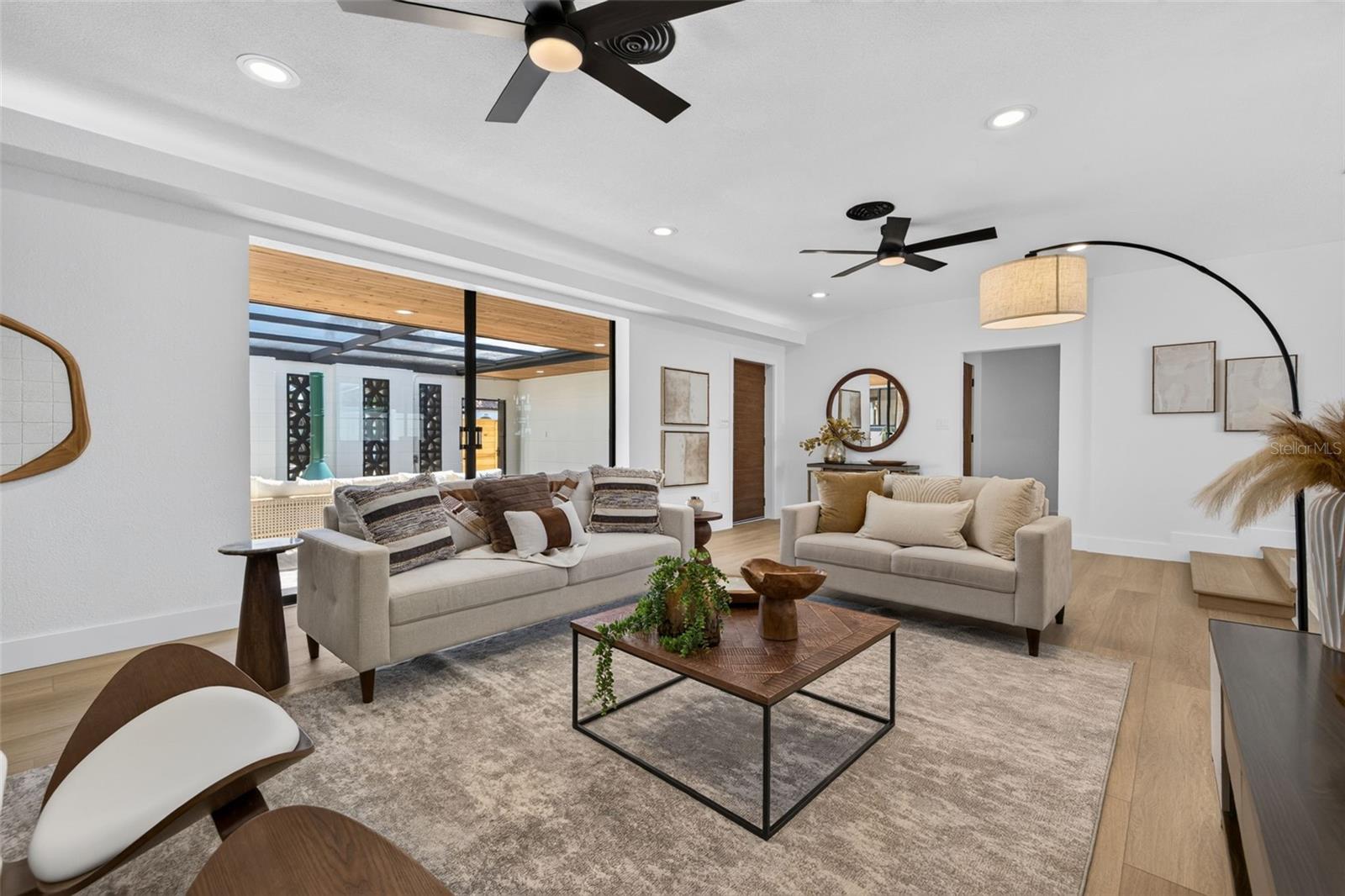 2015 DOLPHIN BLVD S — photo 13