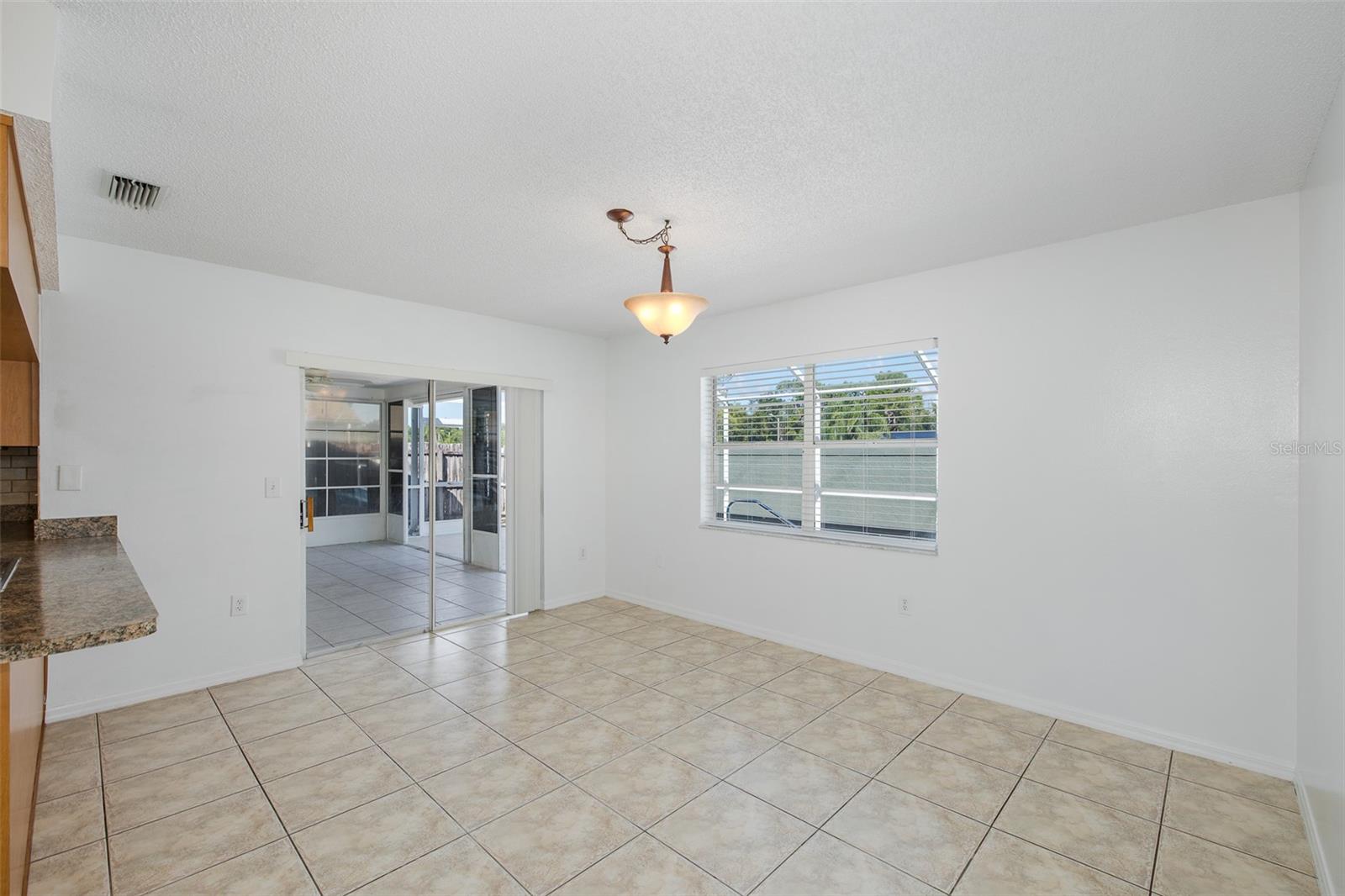 8231 MATTHEW DR — photo 17