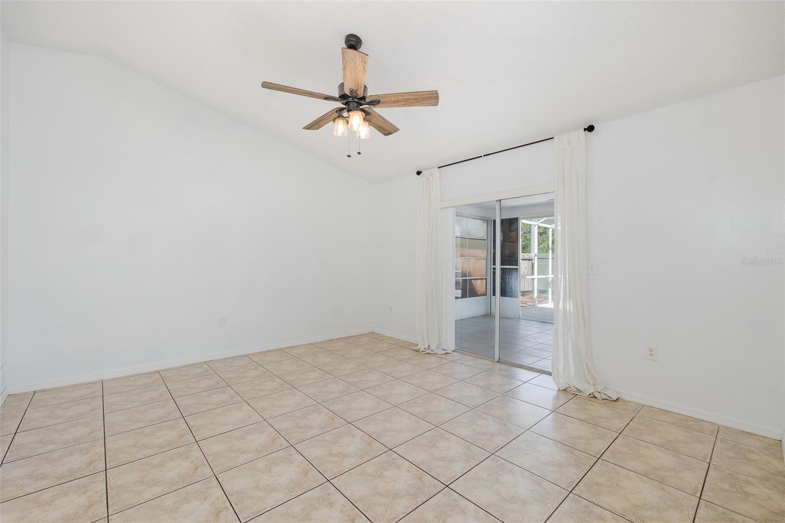 8231 MATTHEW DR — photo 23