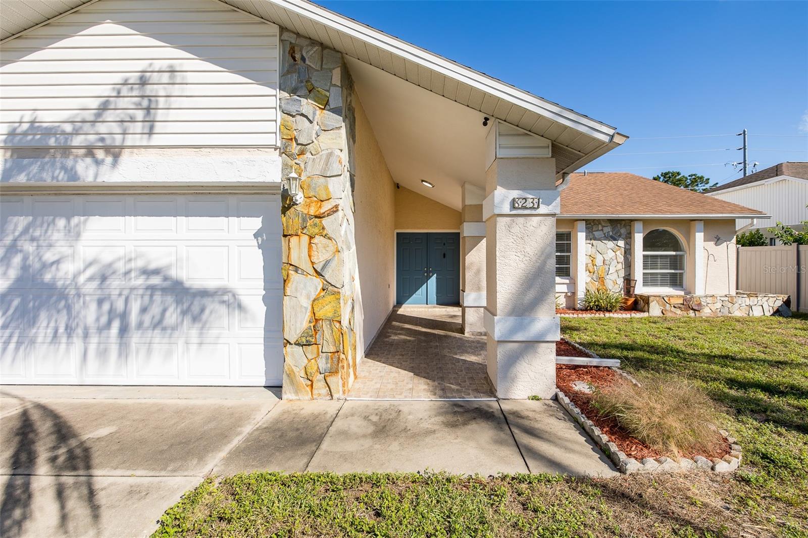 8231 MATTHEW DR — photo 5