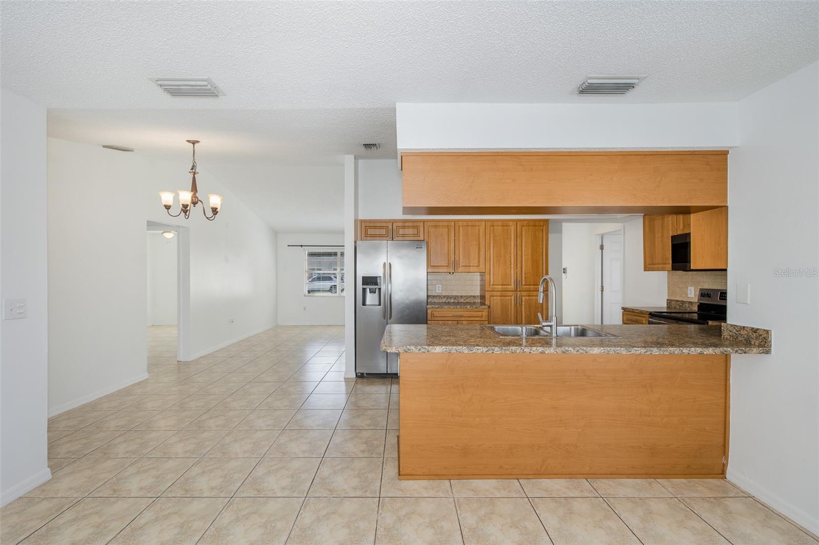 8231 MATTHEW DR — photo 11
