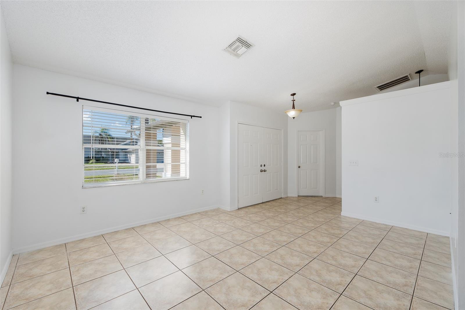 8231 MATTHEW DR — photo 9