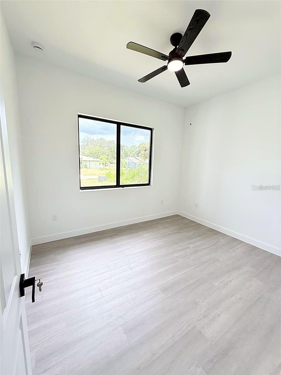 1177 PETRONIA ST — photo 11