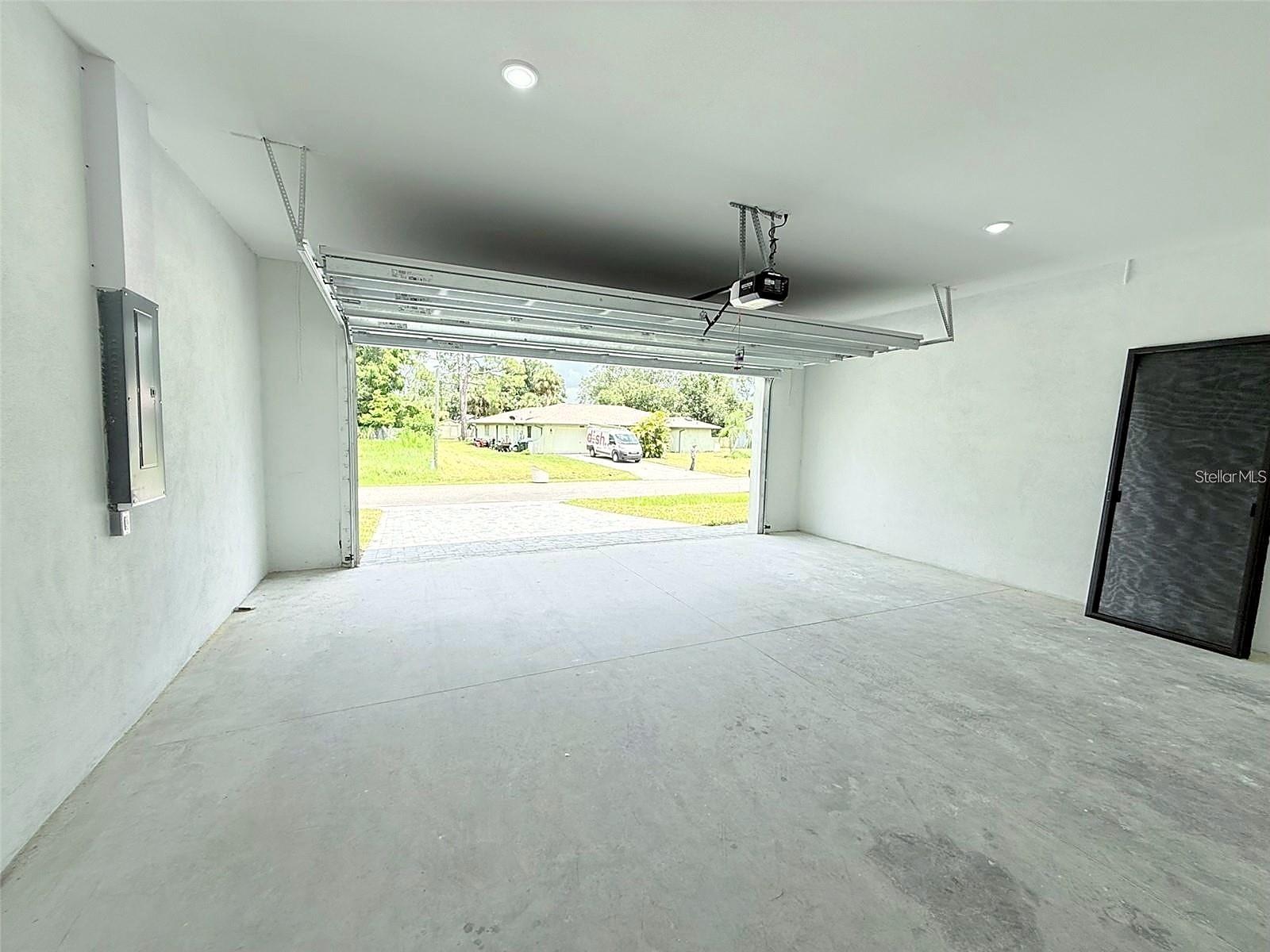 1177 PETRONIA ST — photo 22