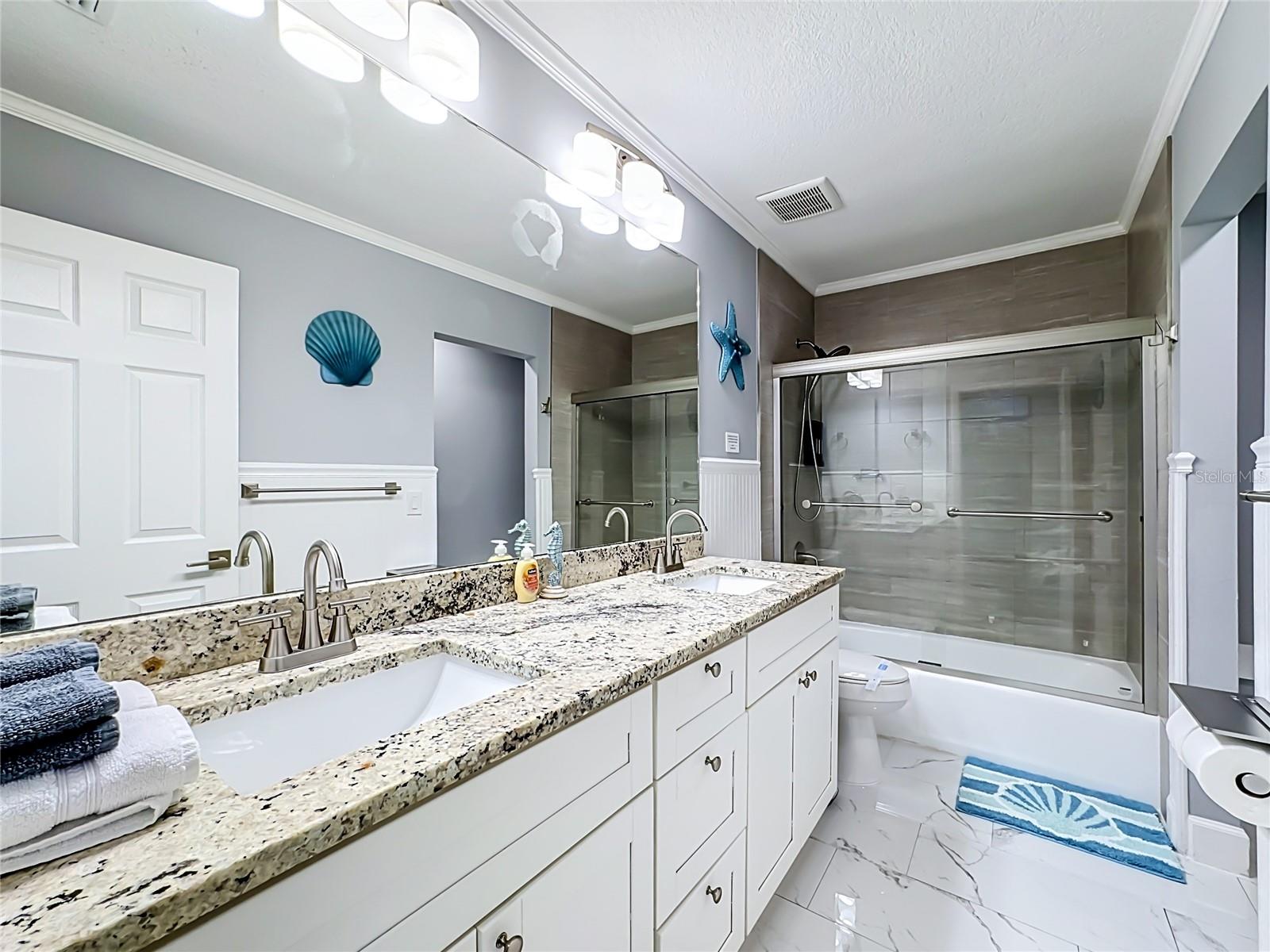 354 MONTGOMERY AVE — photo 43