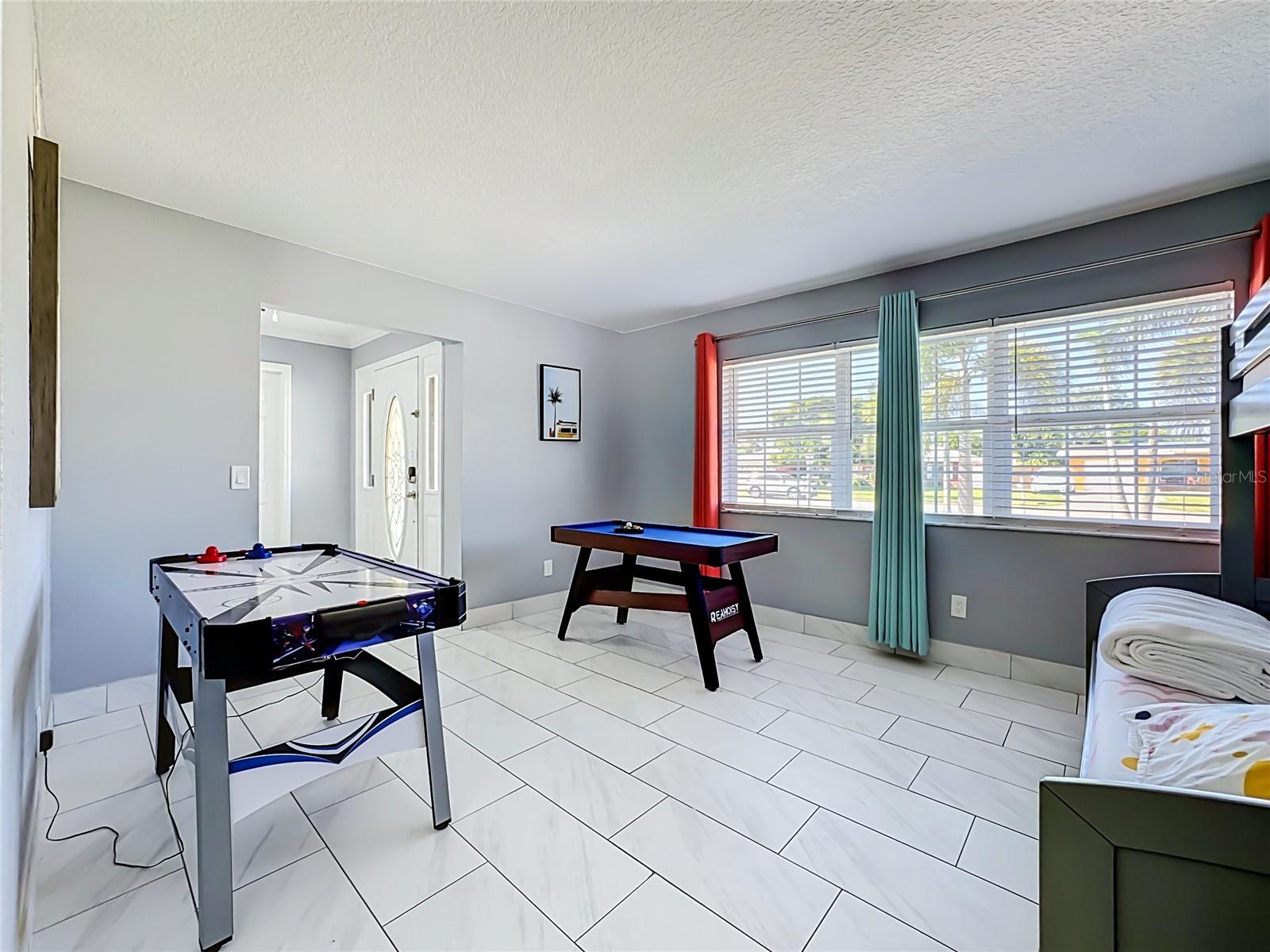 354 MONTGOMERY AVE — photo 14
