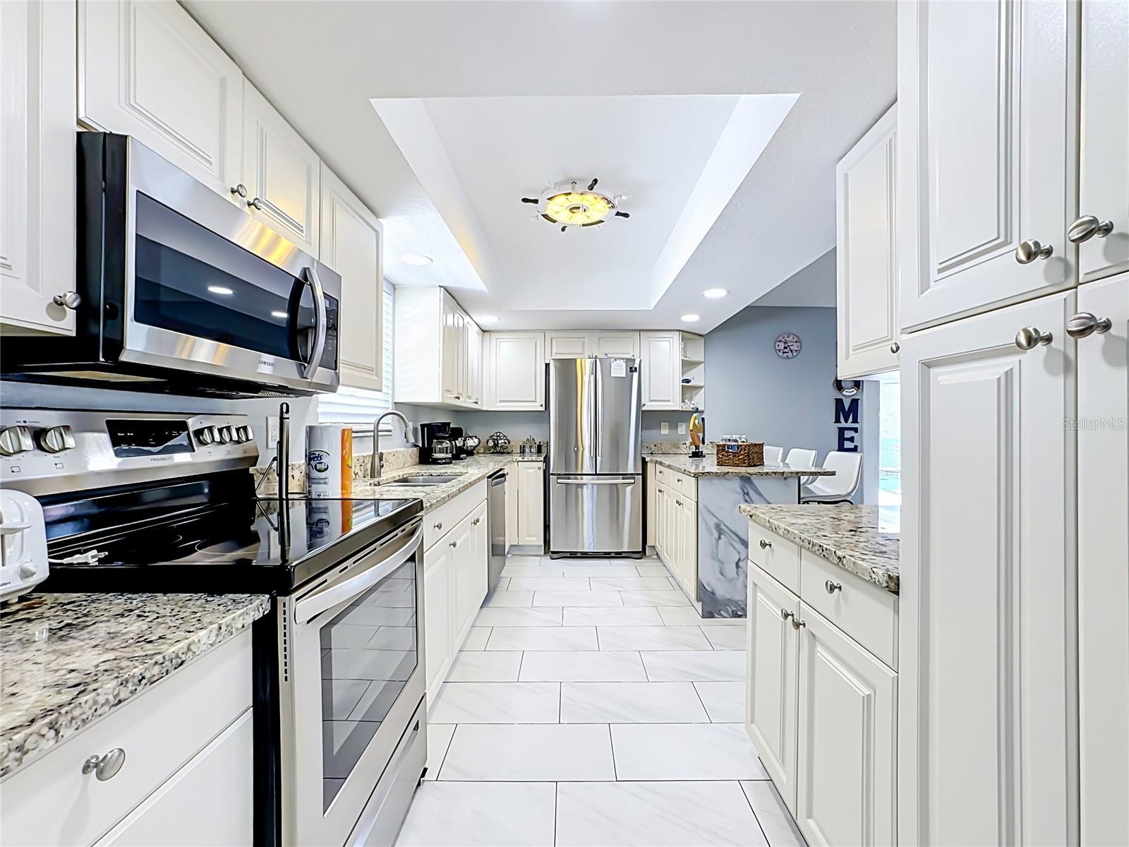 354 MONTGOMERY AVE — photo 18