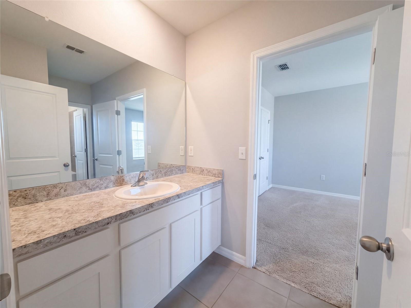 585 BARRIER REEF ST — photo 41