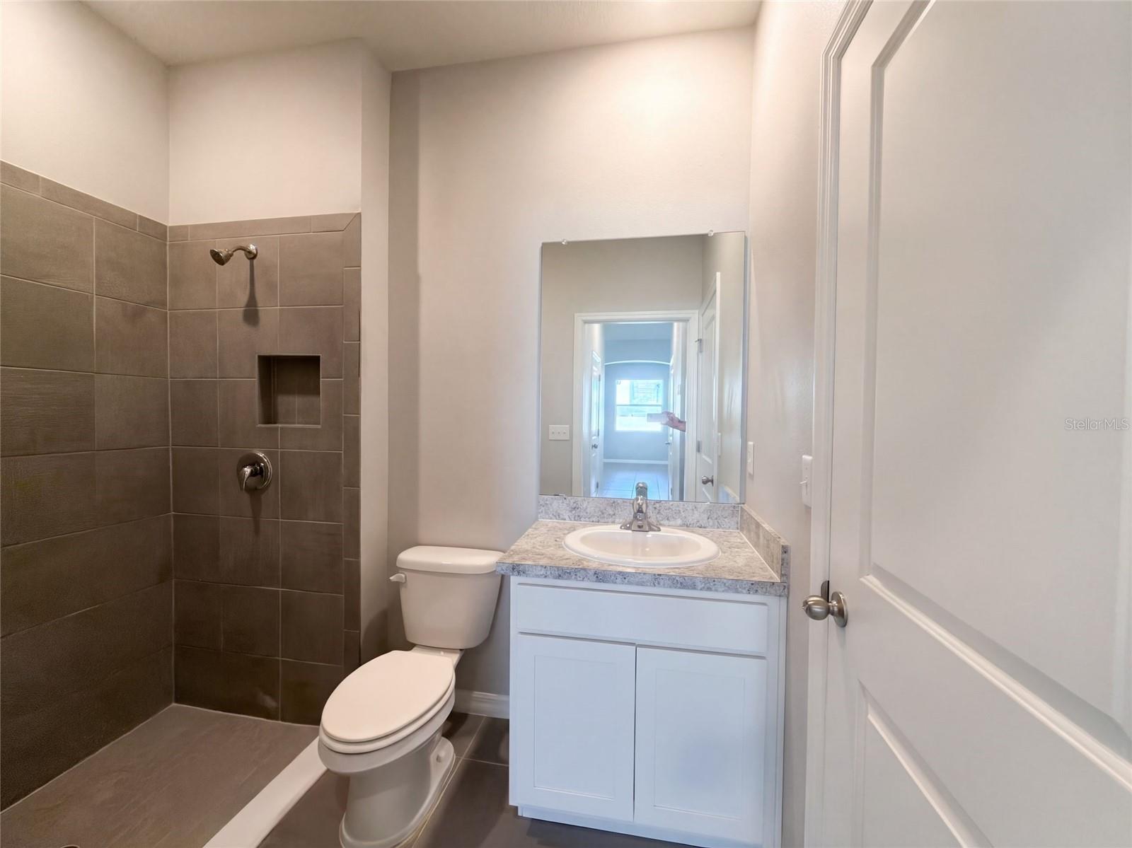 585 BARRIER REEF ST — photo 33