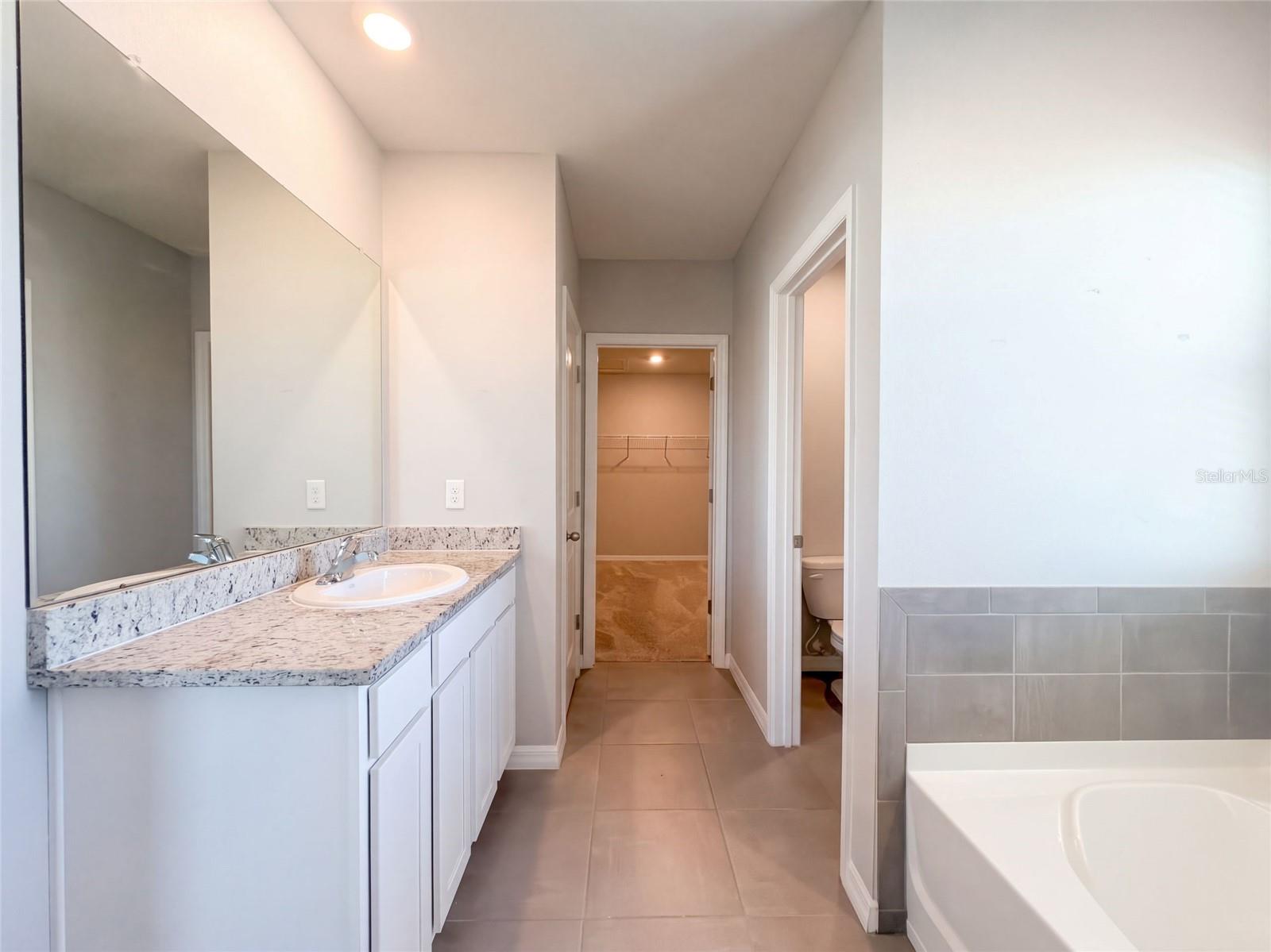 585 BARRIER REEF ST — photo 49