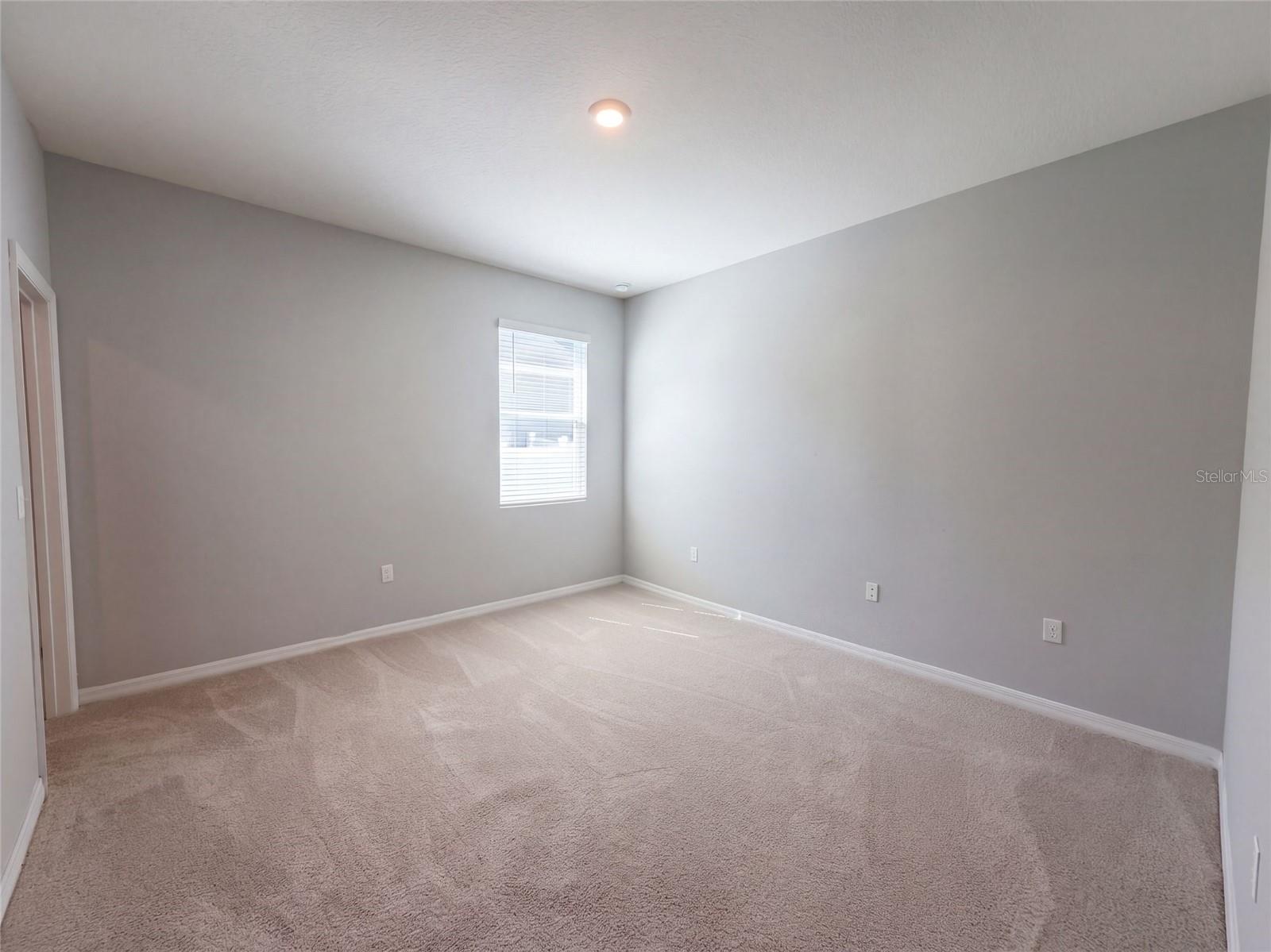 585 BARRIER REEF ST — photo 19