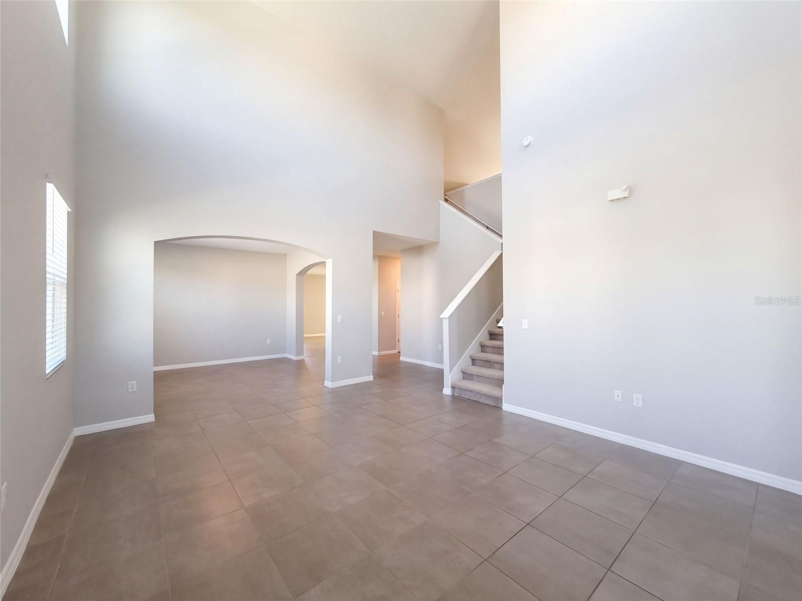 585 BARRIER REEF ST — photo 14