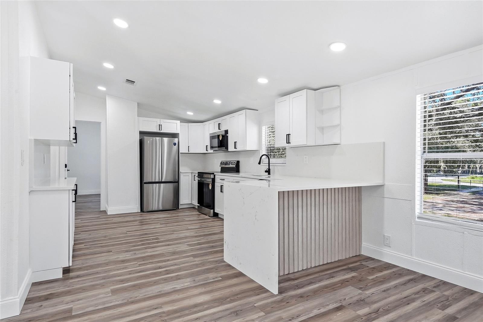 18200 NORMANDEAU ST — photo 18
