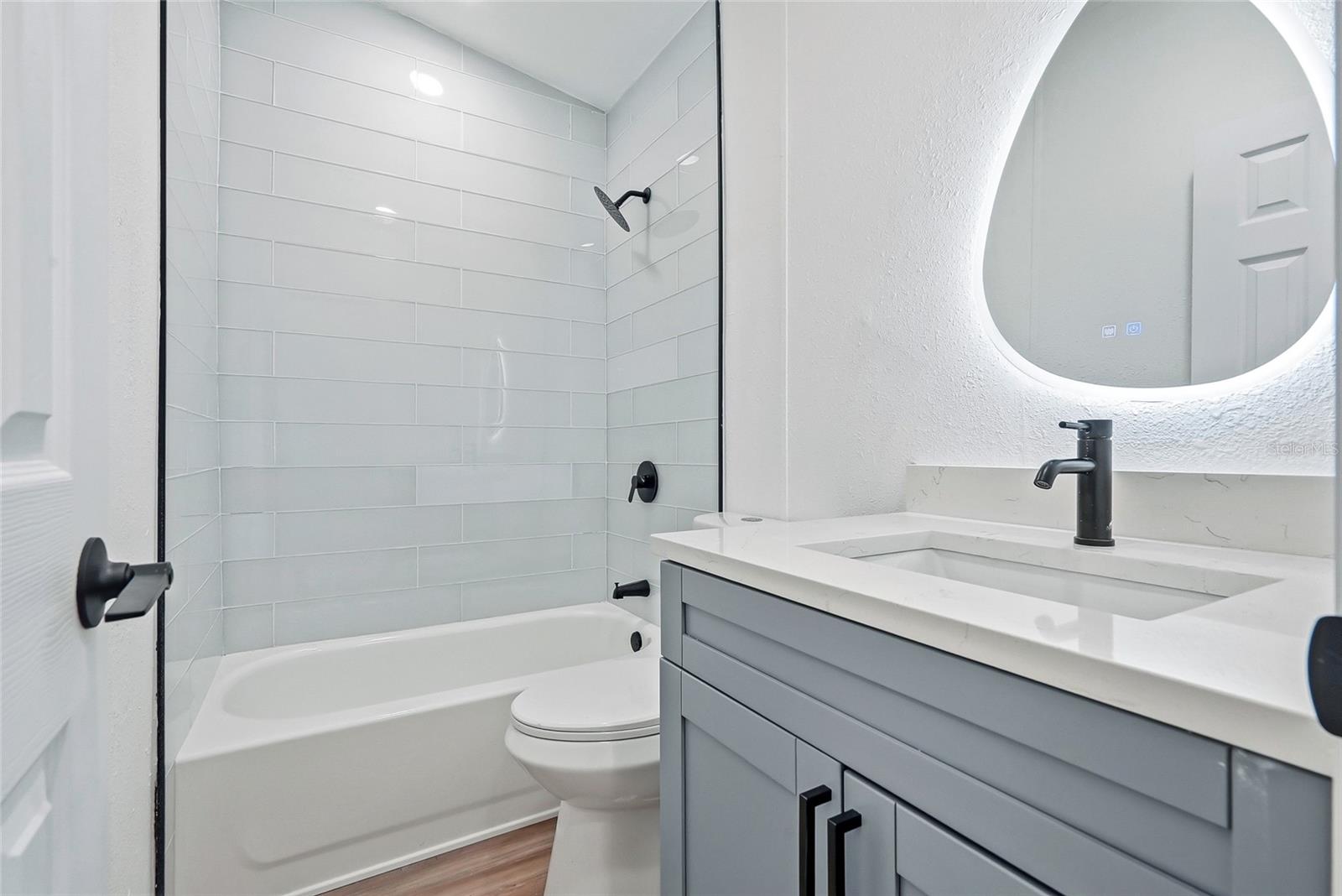 18200 NORMANDEAU ST — photo 35