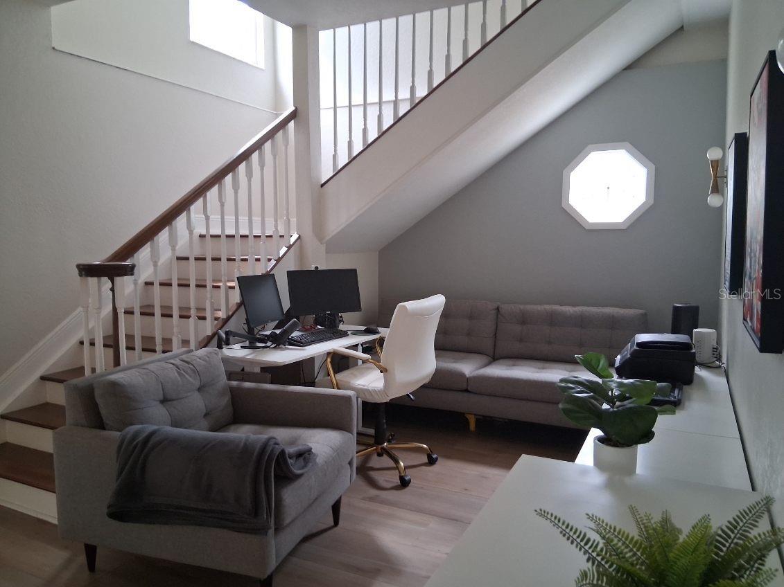 8220 YARDLEY AVE N — photo 30