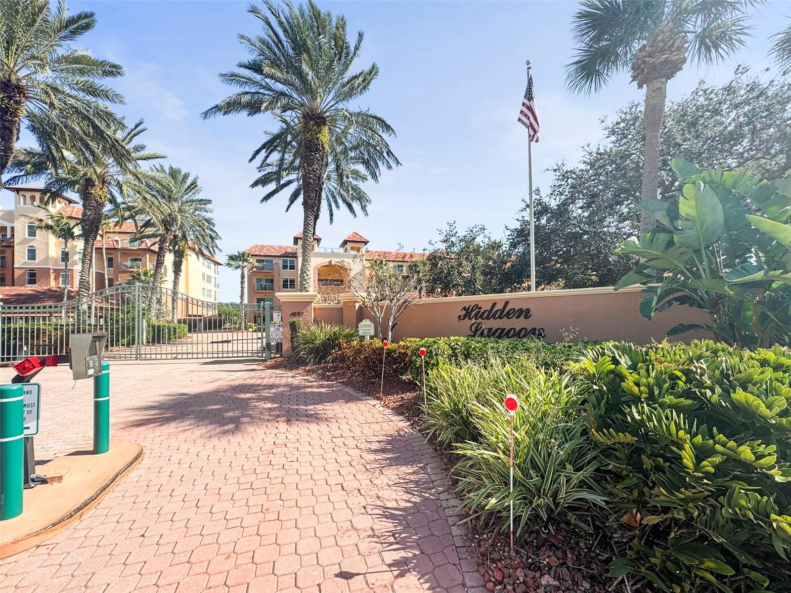 1645 PINELLAS BAYWAY S #B2 — photo 2