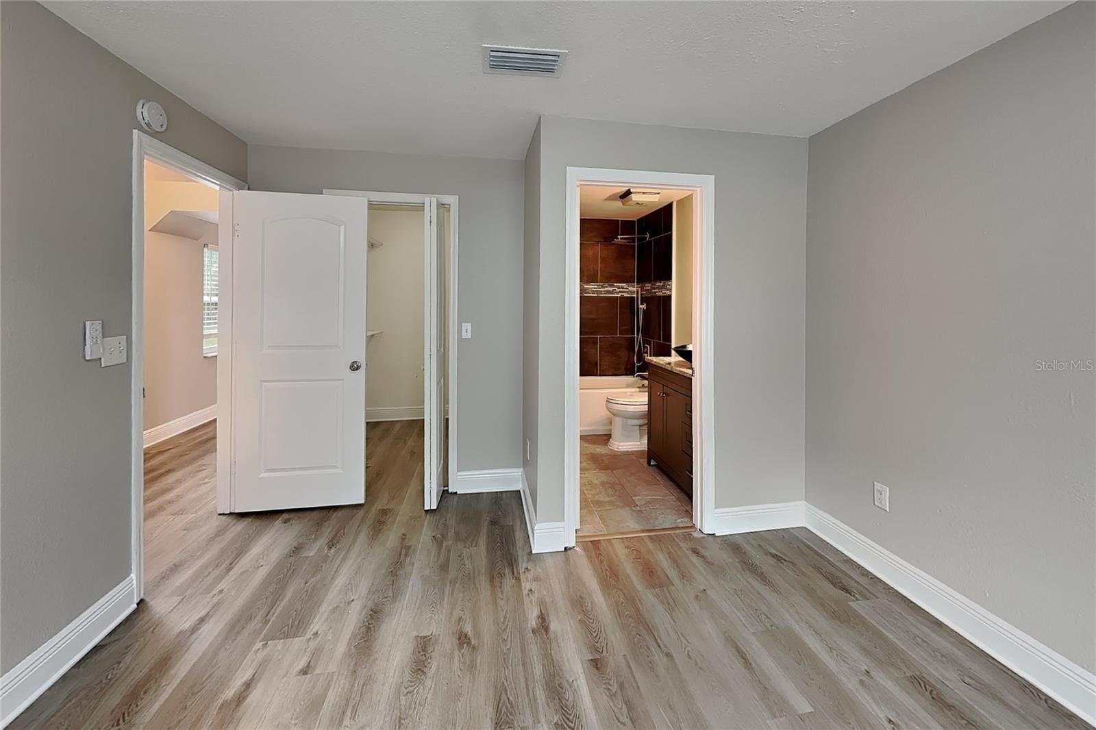 Home in PLANT CITY — photo 6
