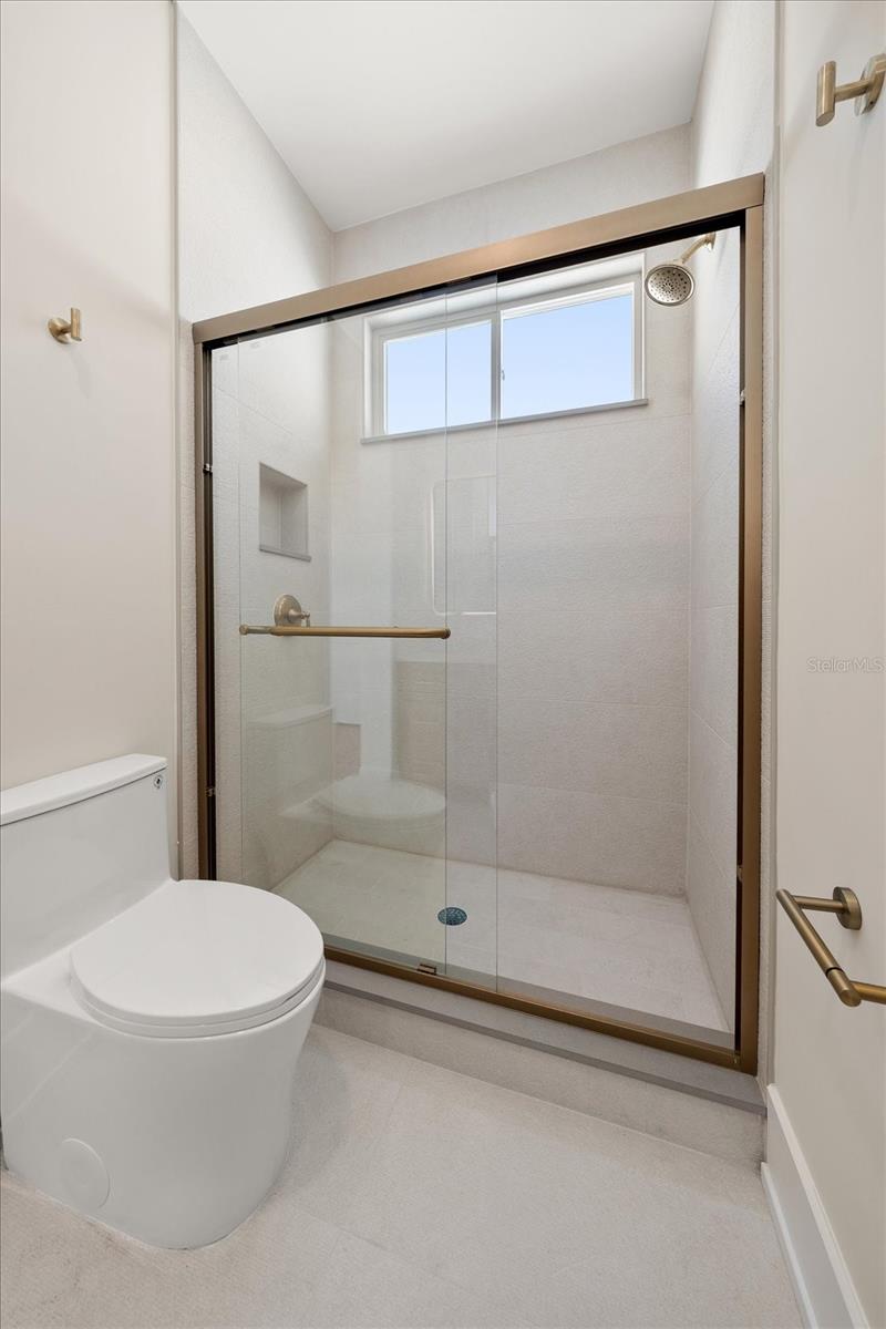 1040 BASS BLVD — photo 36