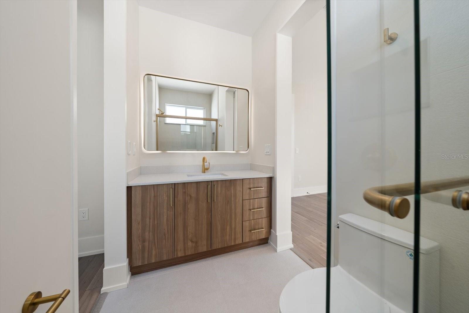 1040 BASS BLVD — photo 44