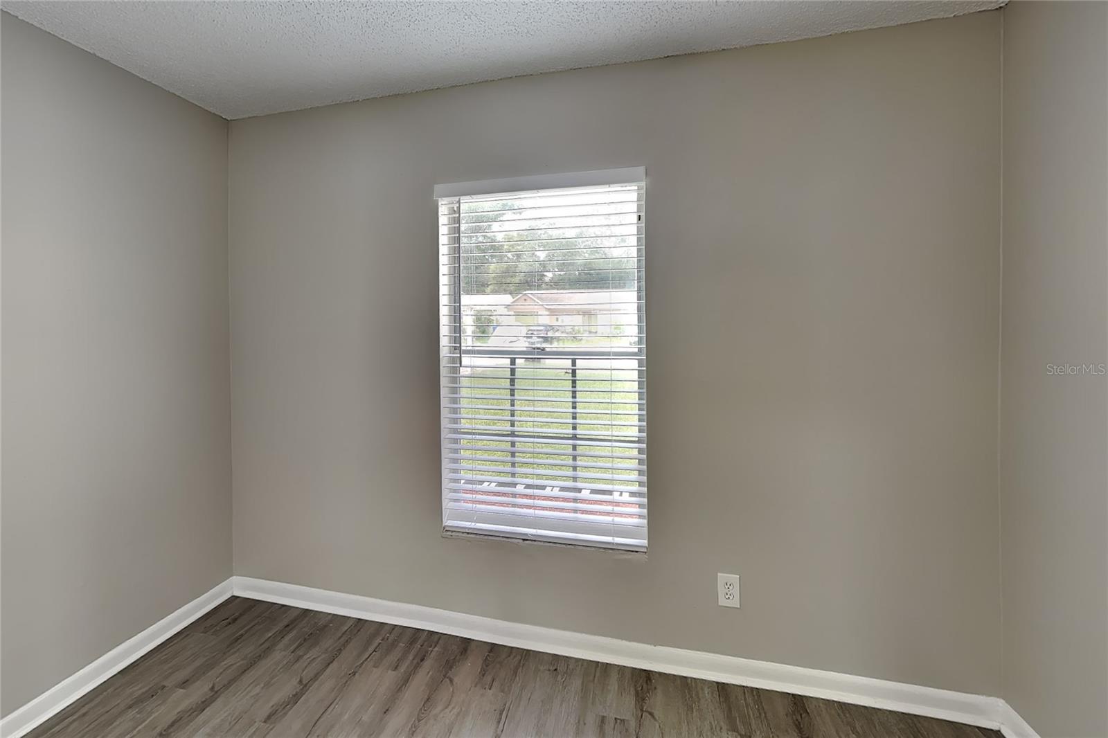 Home in VALRICO — photo 11