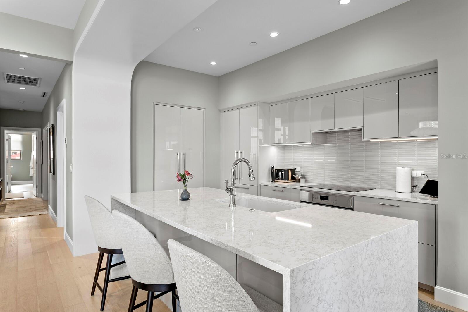 126 4TH AVE NE #502 — photo 13
