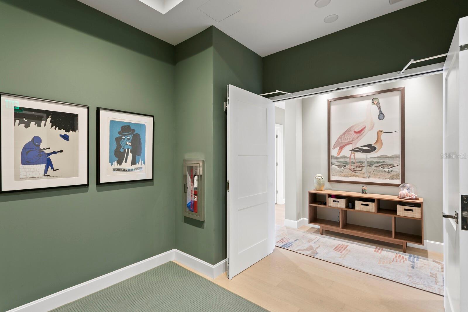 126 4TH AVE NE #502 — photo 8