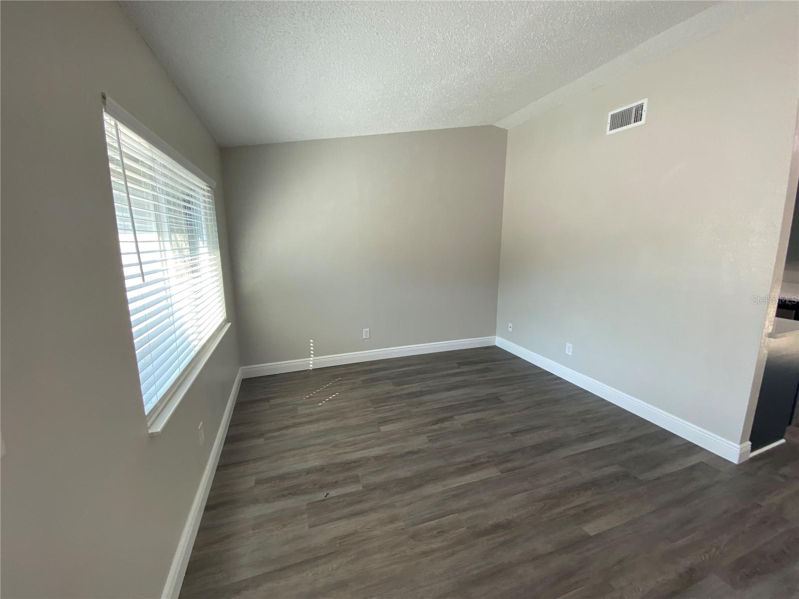 210 SAINT PETERSBURG DR E #C — photo 6