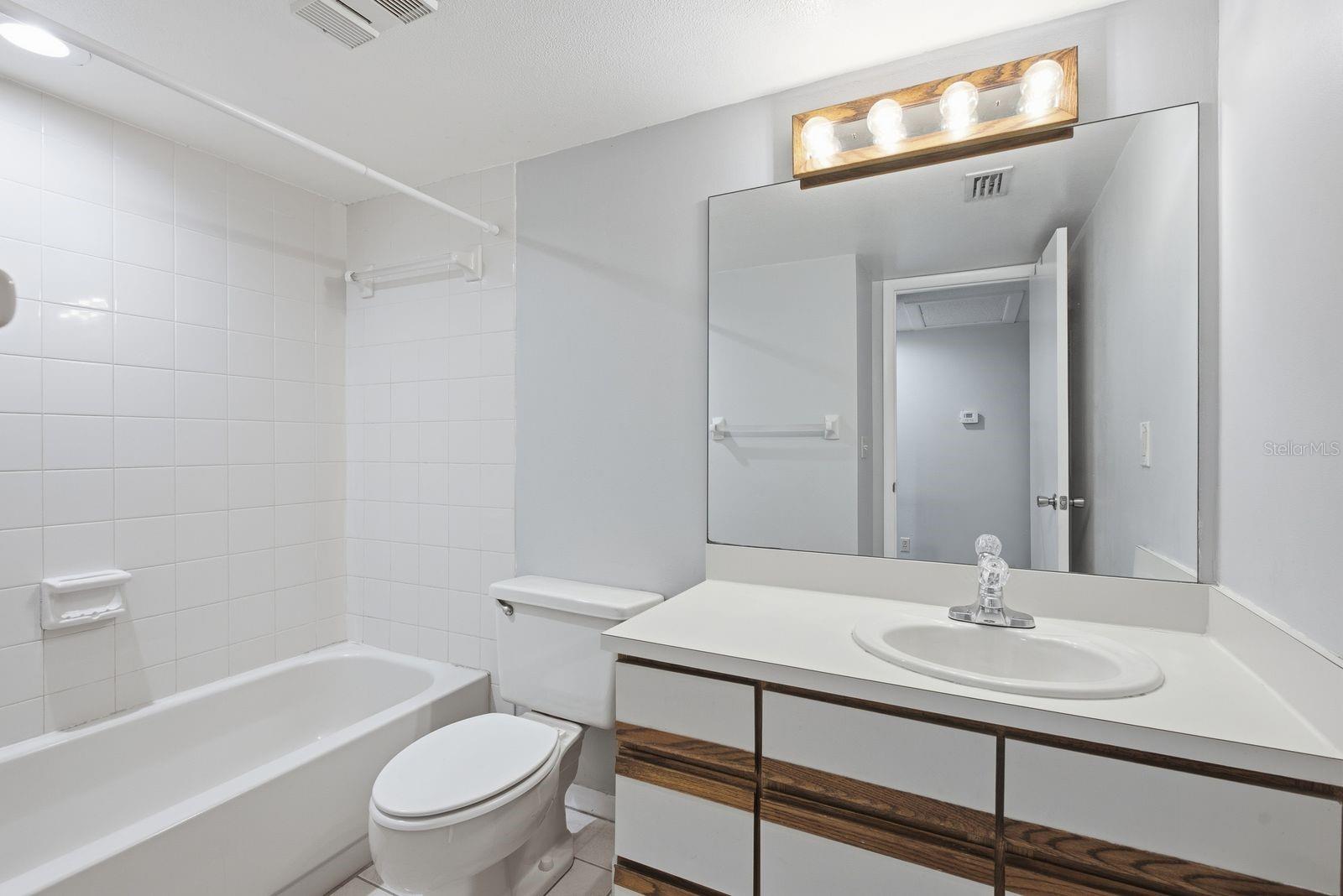 300 S FLORIDA AVE #100L — photo 22