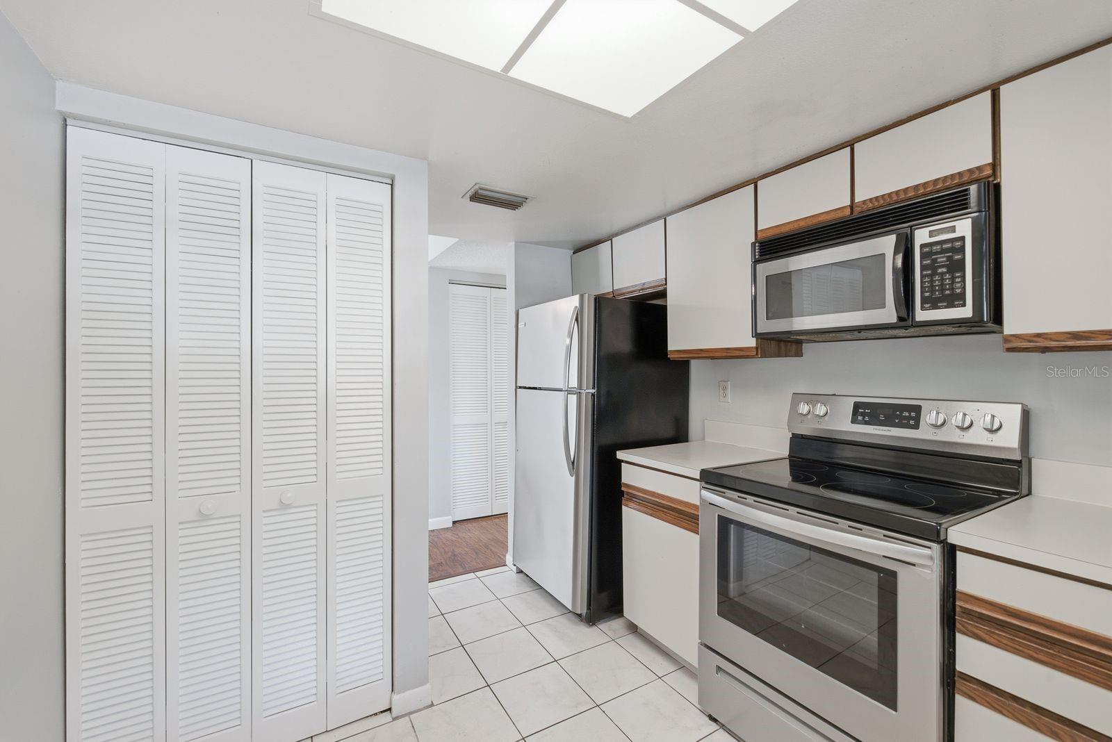 300 S FLORIDA AVE #100L — photo 17
