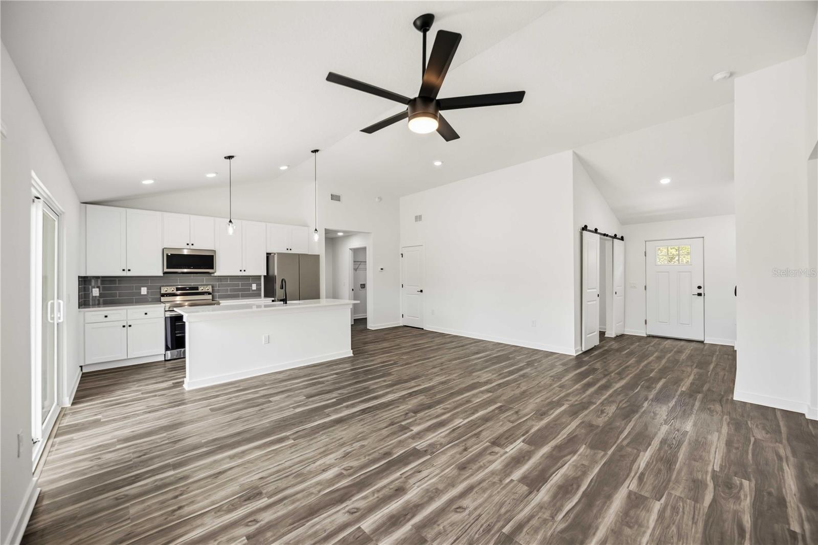 3361 INVERNESS ST — photo 2