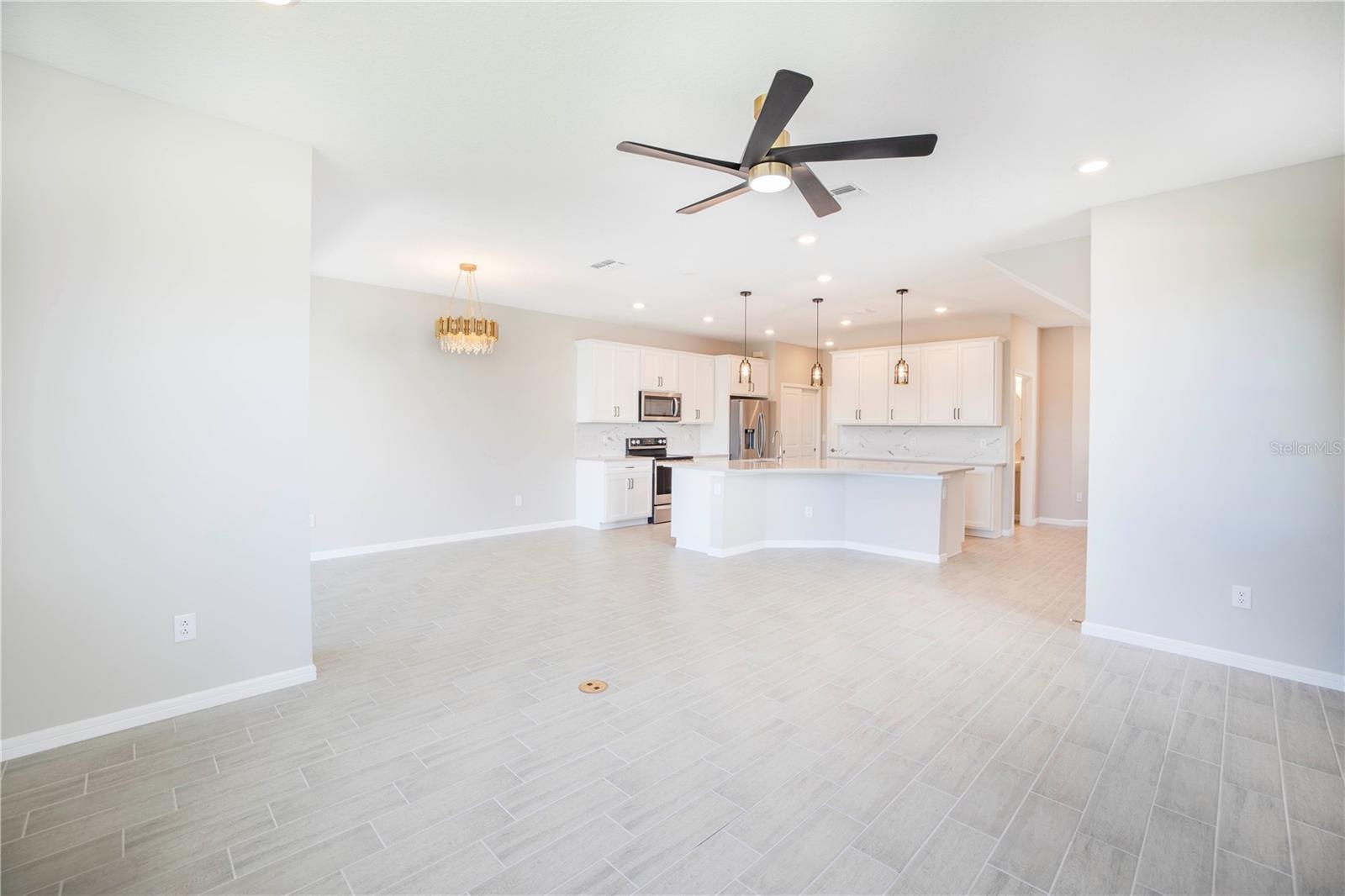 11261 BEACH WALK WAY NE — photo 9