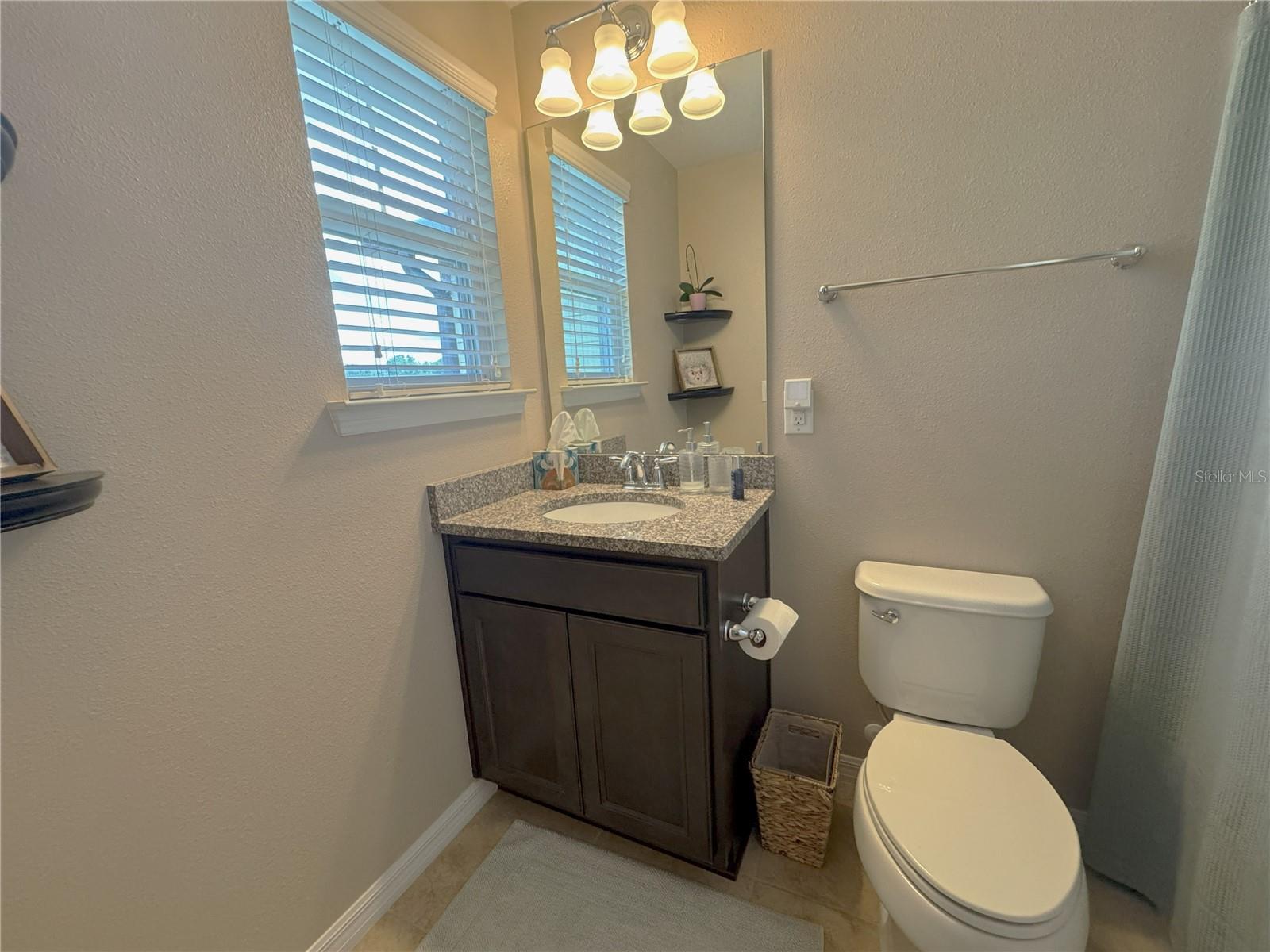 9245 HILLCROFT DR — photo 18