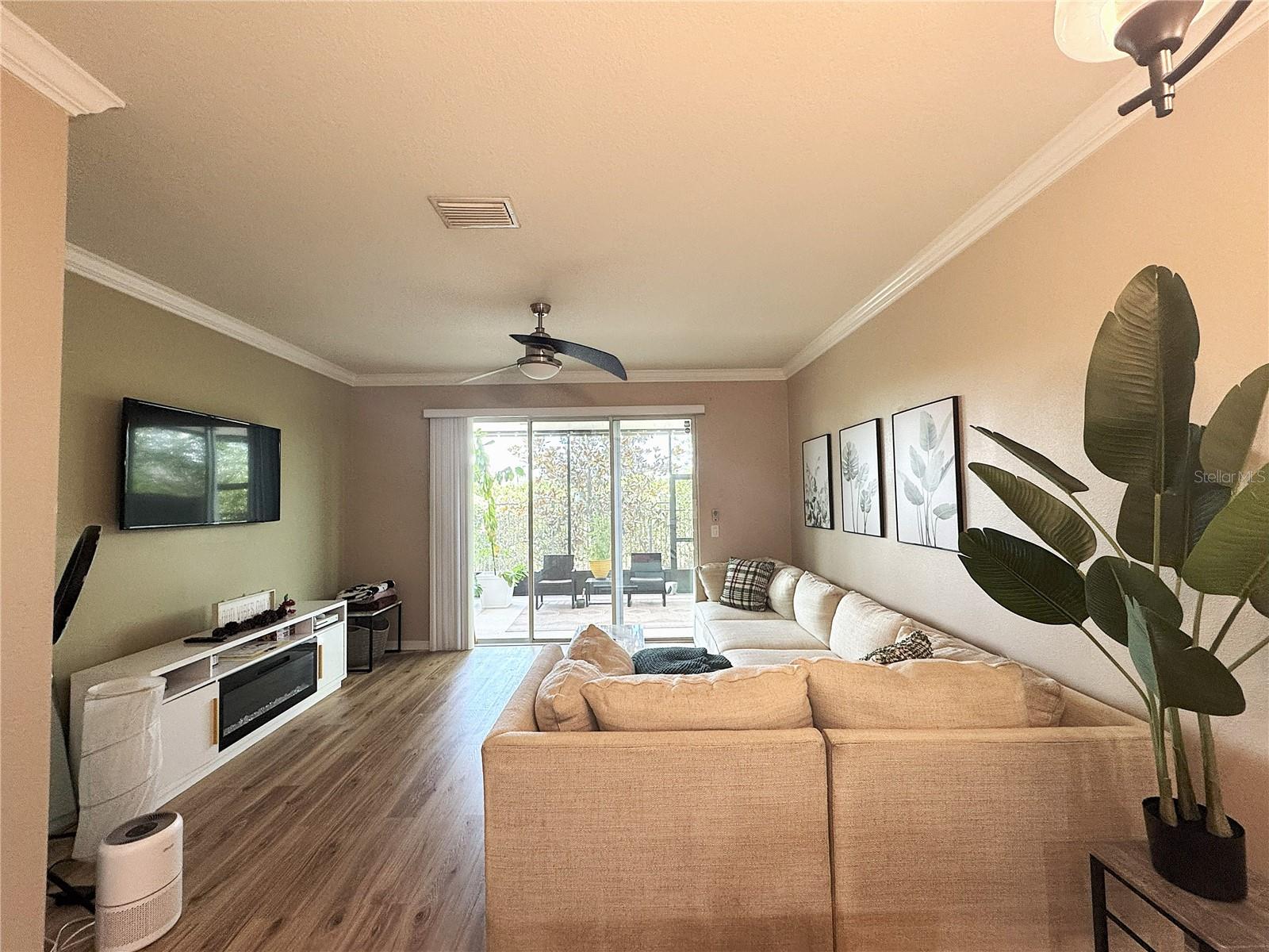 9245 HILLCROFT DR — photo 4