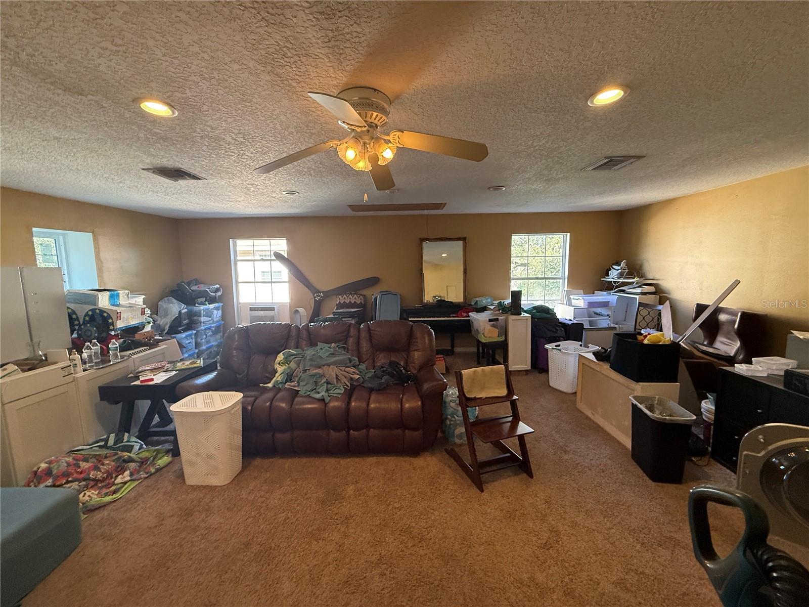 6210 S HIMES AVE — photo 38