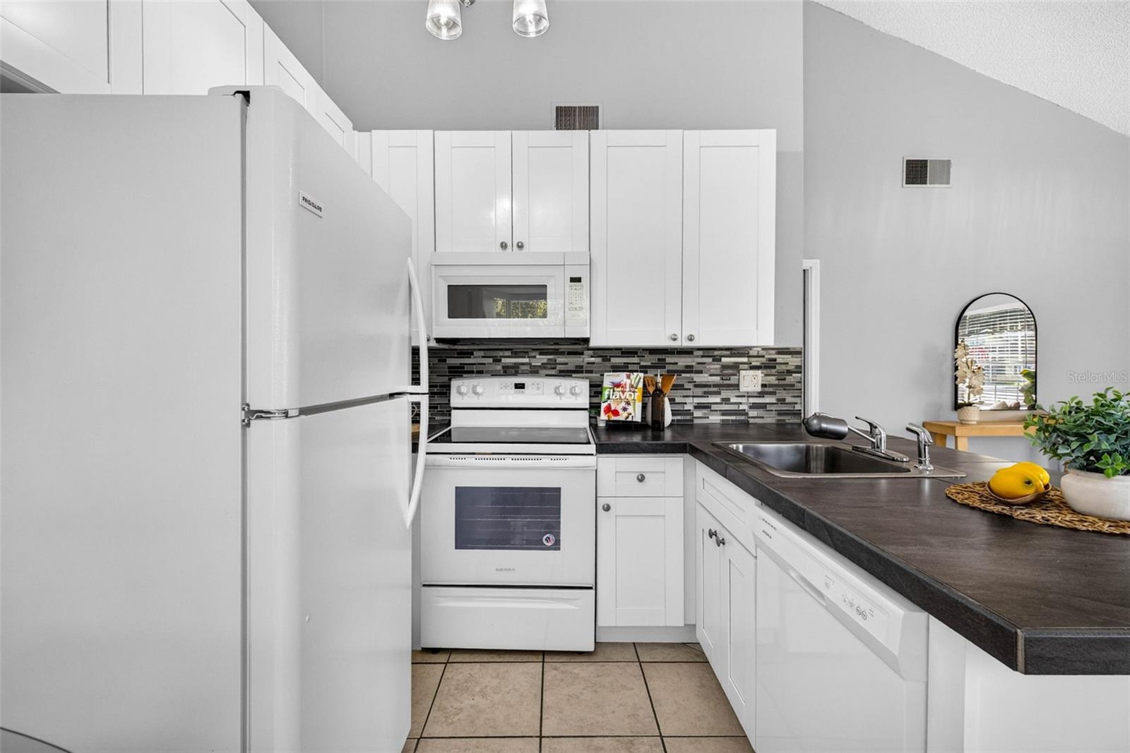 3610 SAMMY CT — photo 14