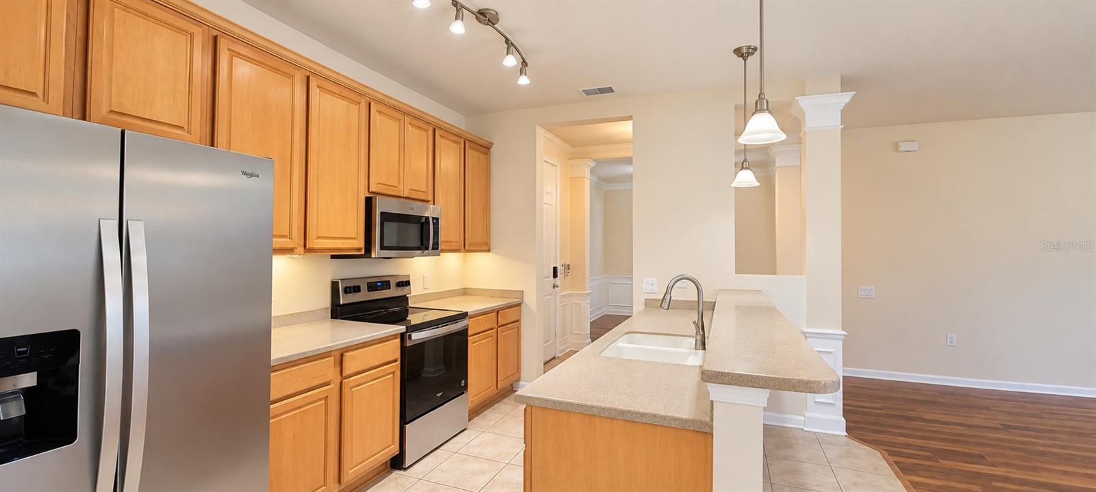 7903 SEMINOLE BLVD #2105 — photo 11