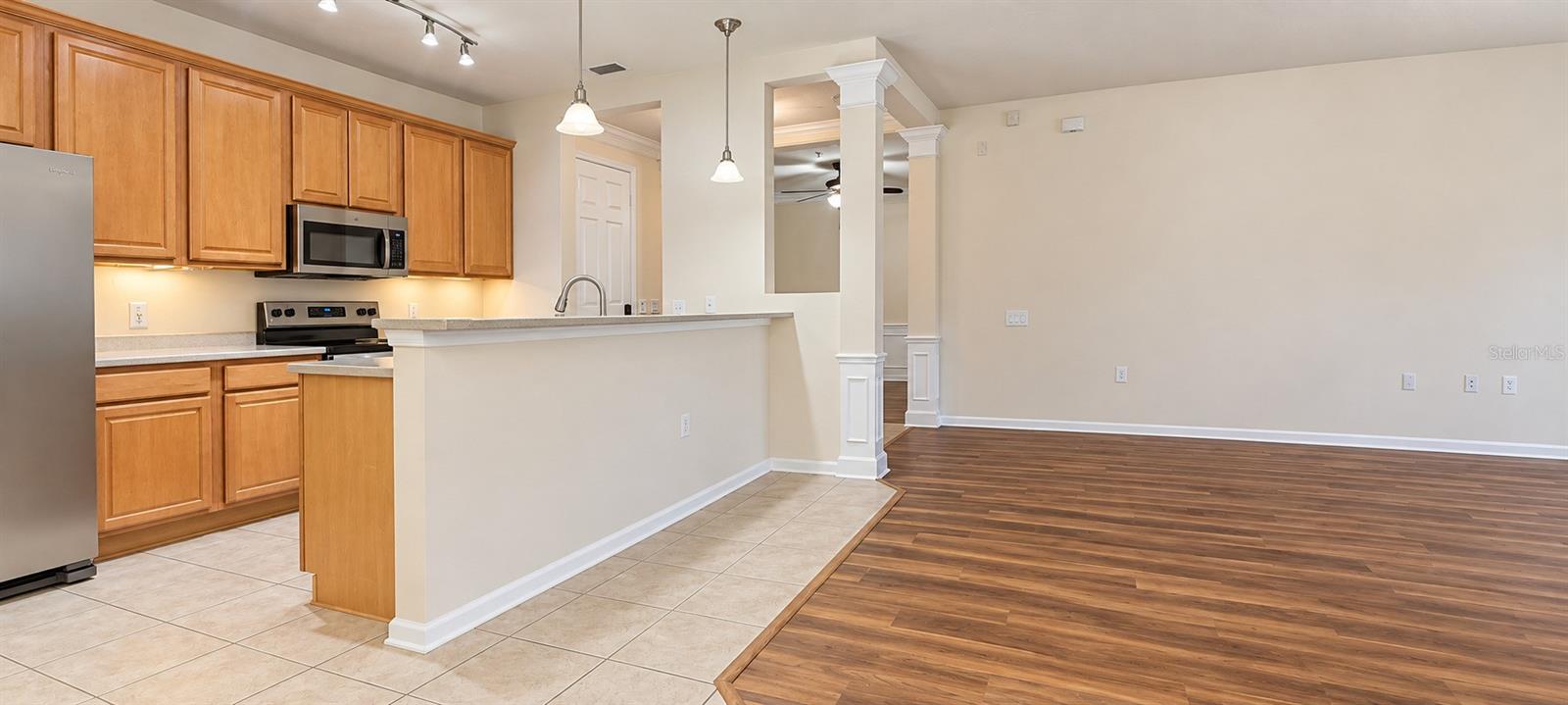 7903 SEMINOLE BLVD #2105 — photo 10
