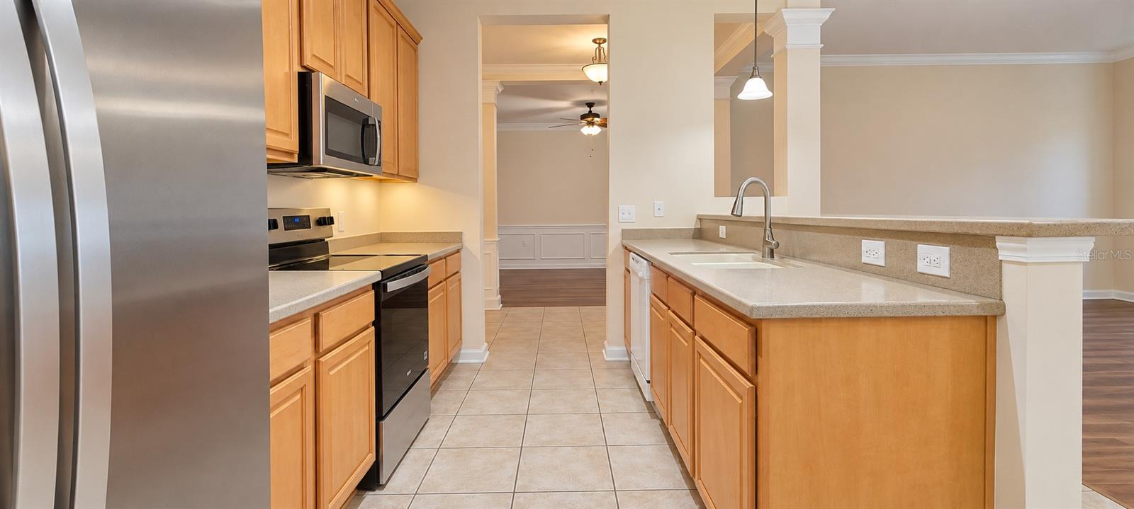 7903 SEMINOLE BLVD #2105 — photo 12