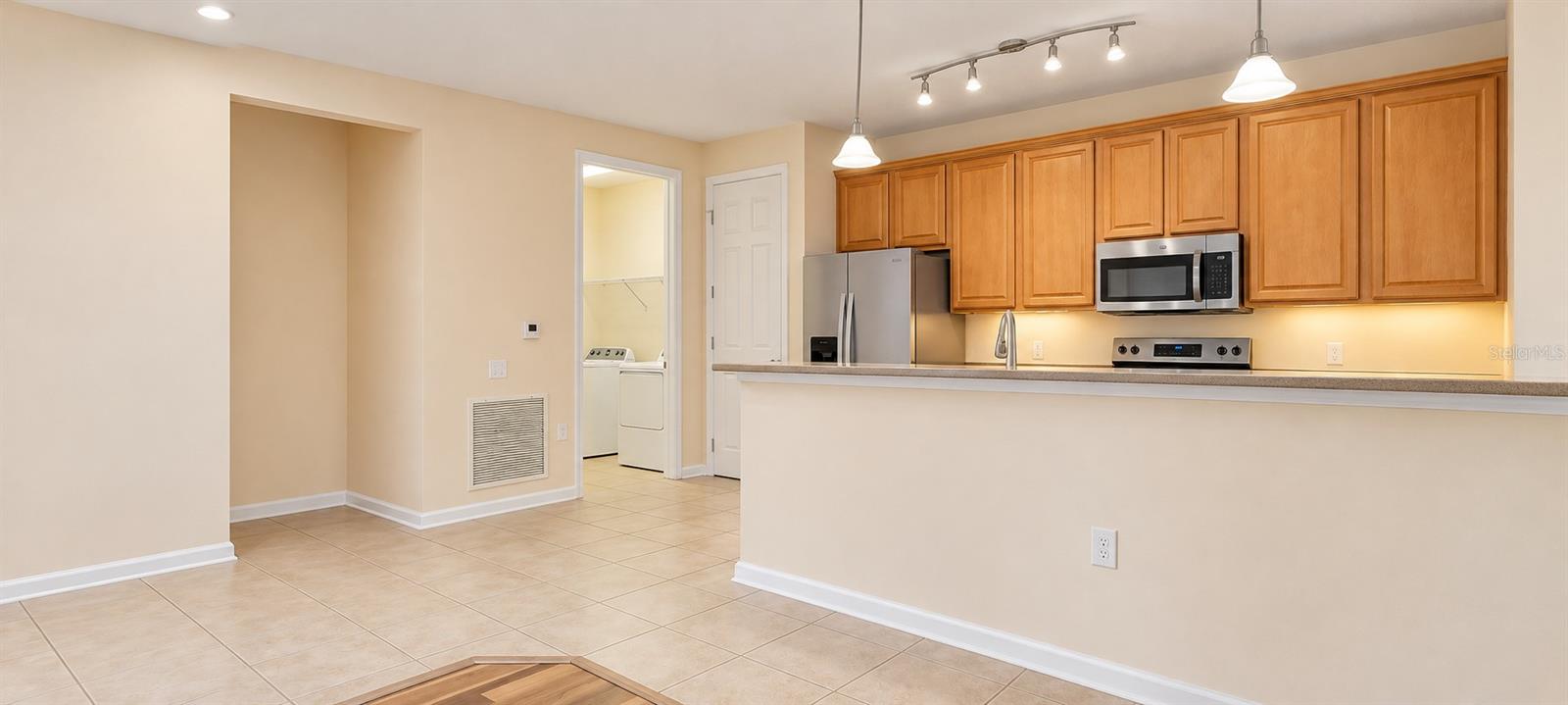 7903 SEMINOLE BLVD #2105 — photo 9