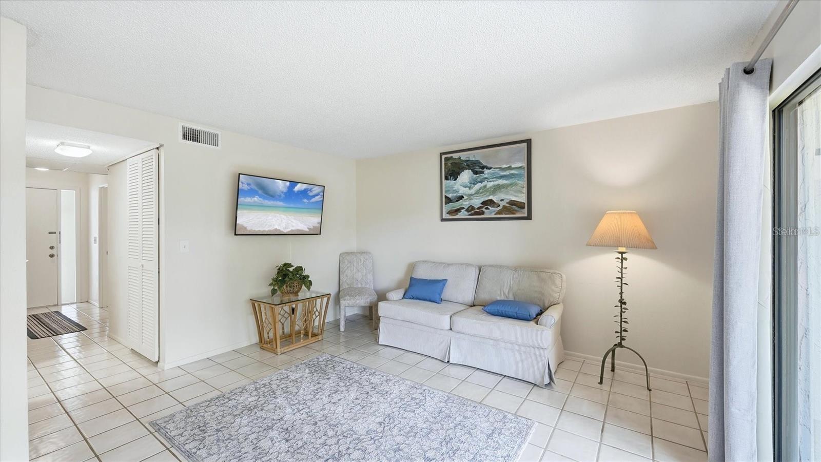 3025 QUAIL HOLW #3025 — photo 4