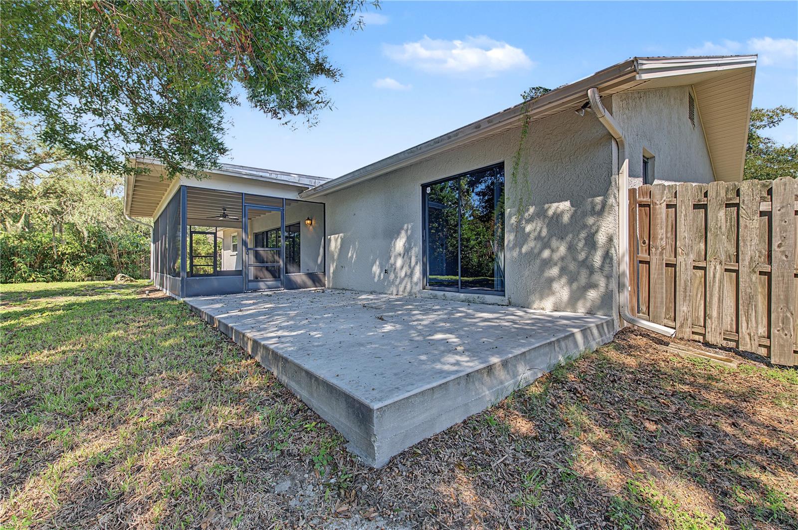 730 ROLLING HILLS DR — photo 34