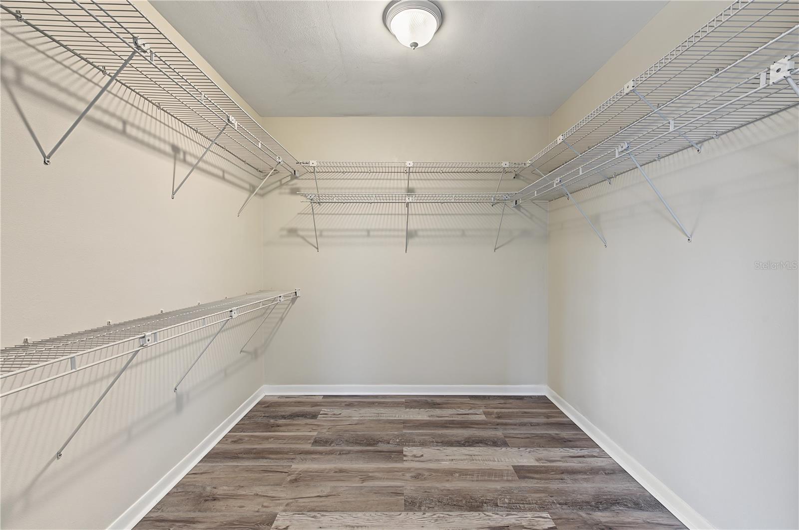 730 ROLLING HILLS DR — photo 21