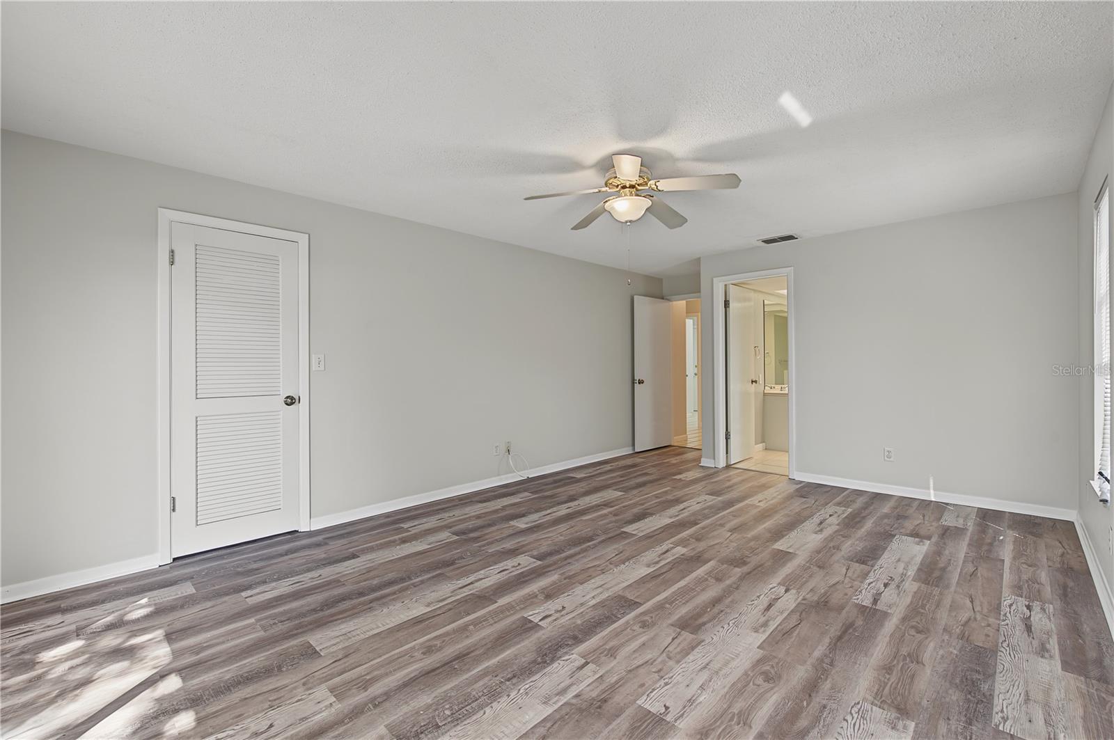 730 ROLLING HILLS DR — photo 20