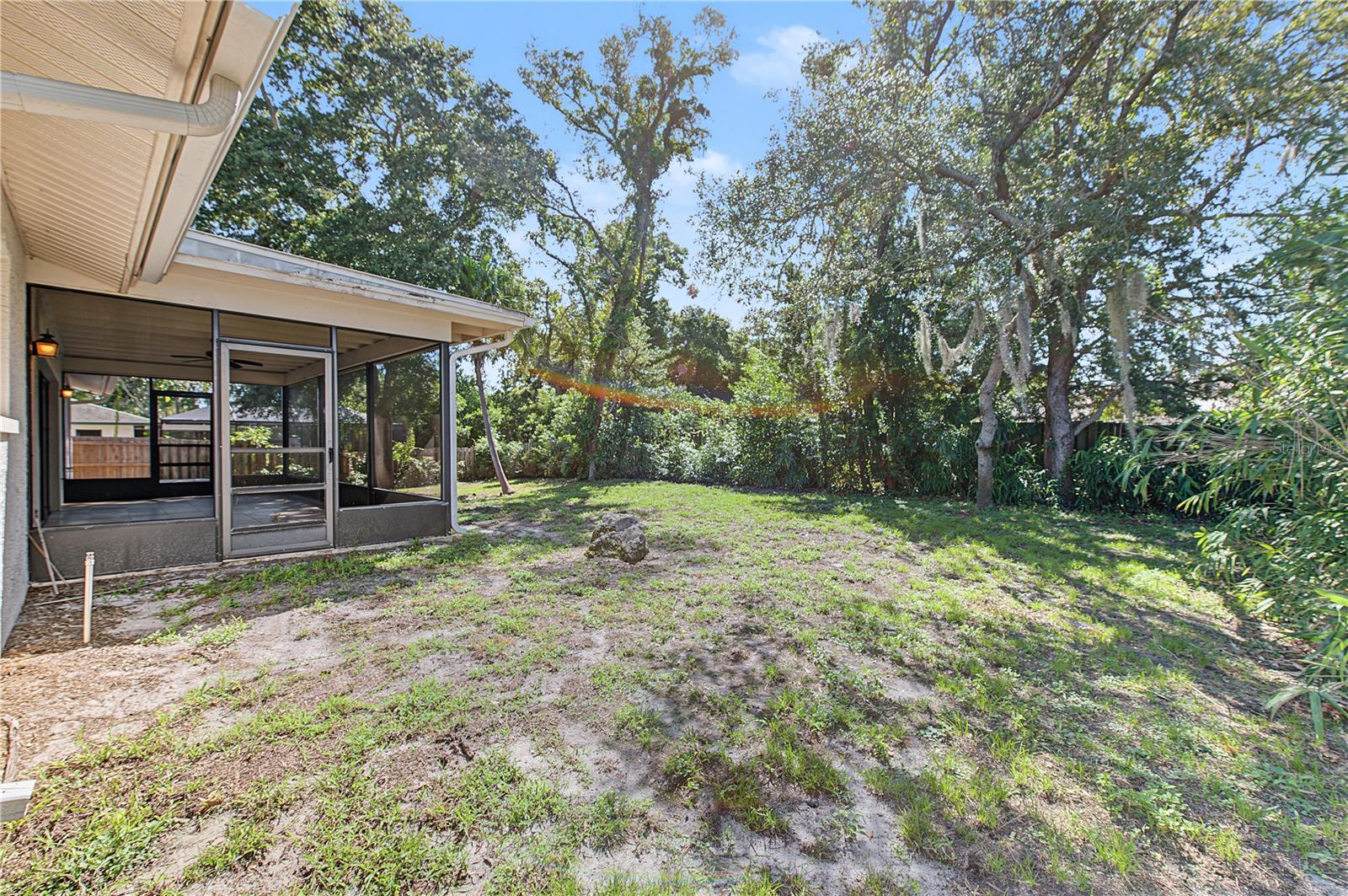 730 ROLLING HILLS DR — photo 38