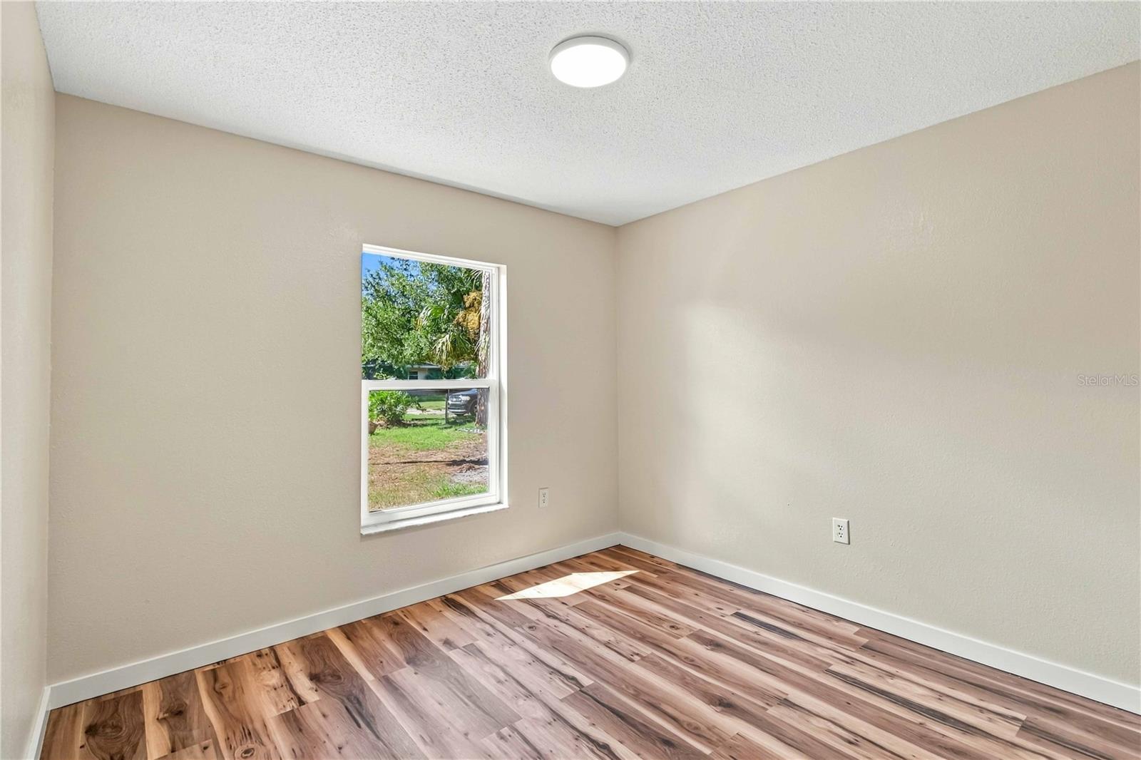 2224 33RD AVENUE DR W — photo 28