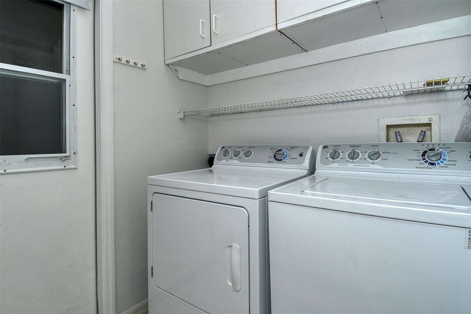 5126 BLUE ASH AVE — photo 31