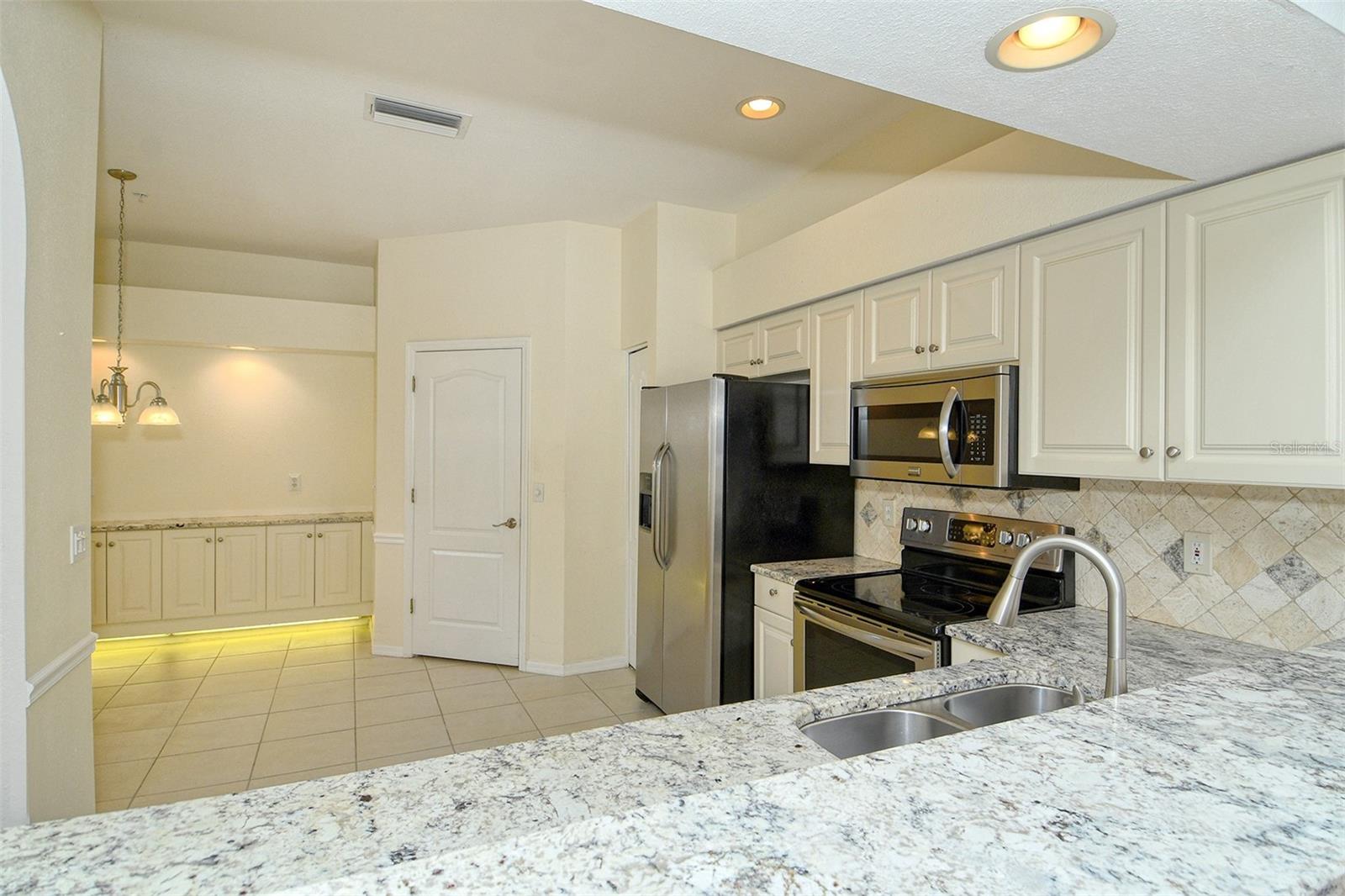 5126 BLUE ASH AVE — photo 16